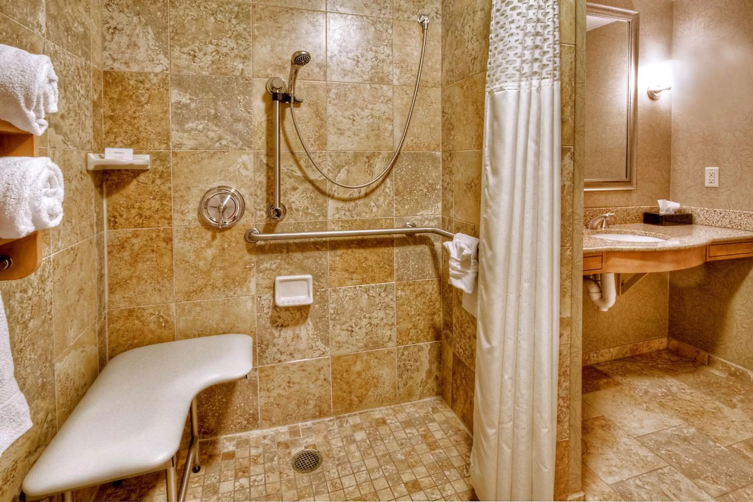 Bathroom in Hampton Inn & Suites Nashville-Vanderbilt-Elliston Place Bathroom in Hampton Inn & Suites Nashville-Vanderbilt-Elliston Place