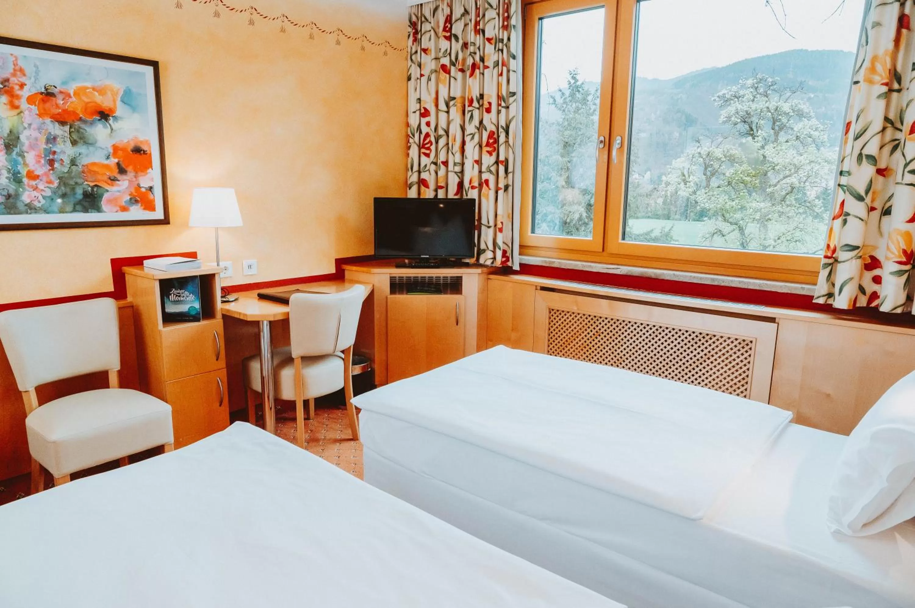 Bed in Hotel Brücklwirt