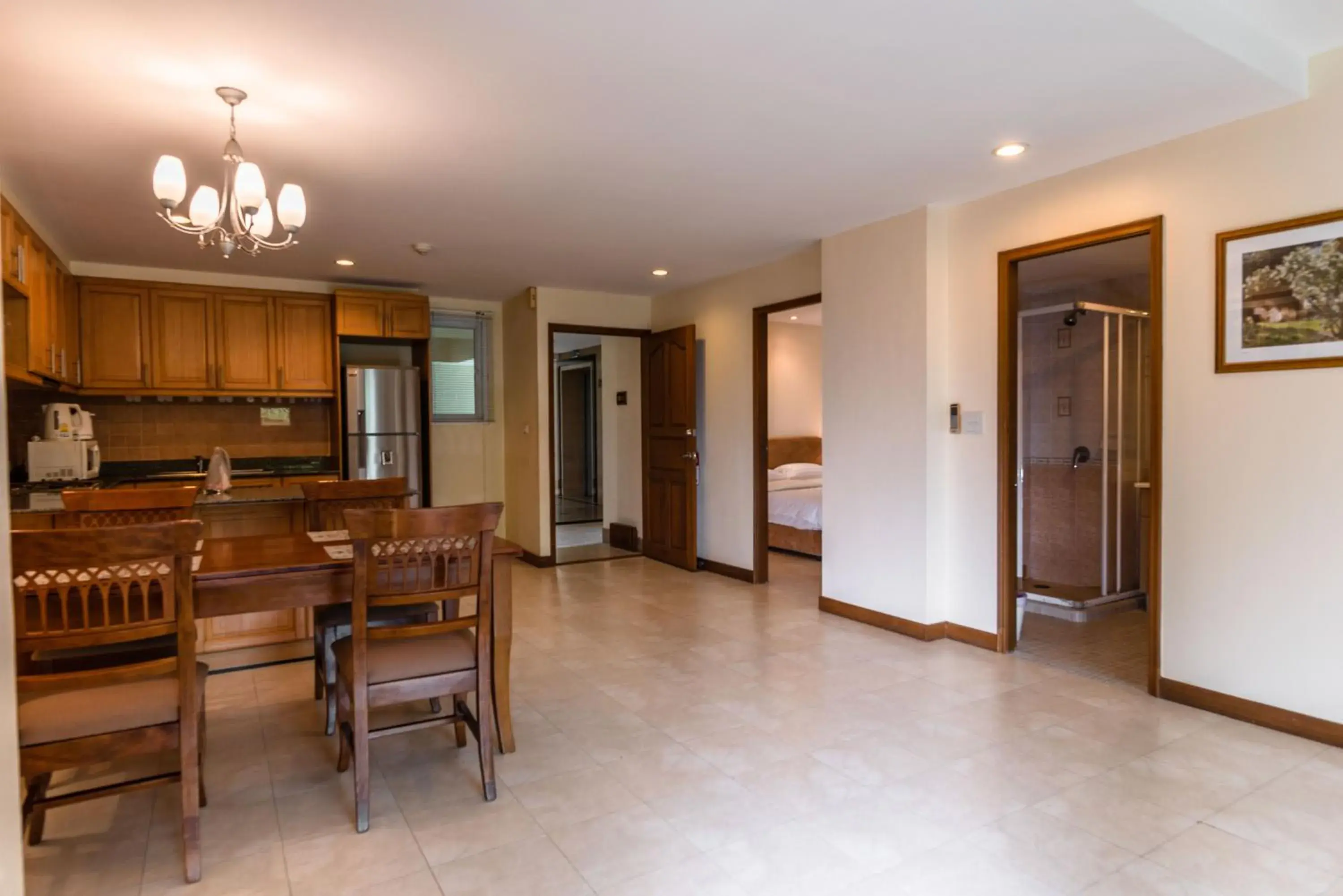 Kitchen or kitchenette, Dining Area in Jomtien Beach Residence