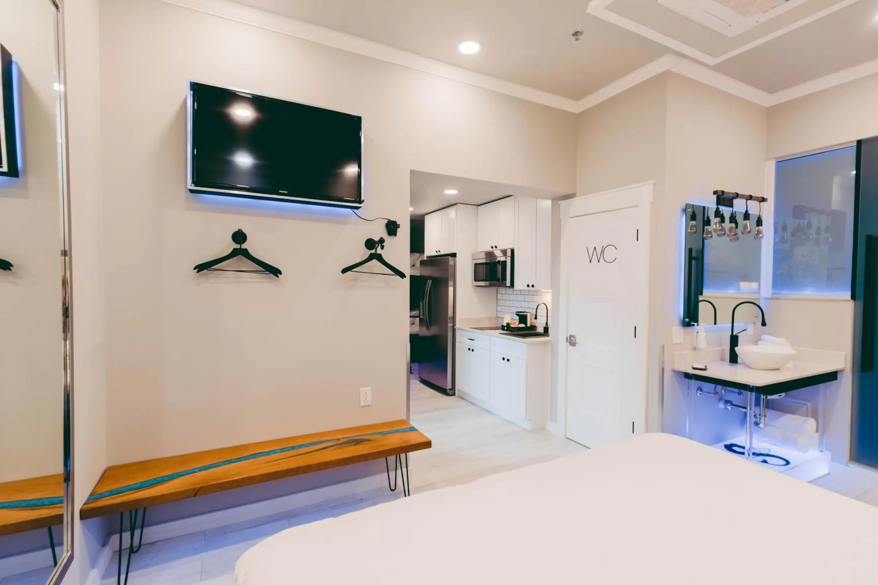 Family Suite in River Sirens Hotel-Contactless Check in Hotel Family Suite in River Sirens Hotel-Contactless Check in Hotel