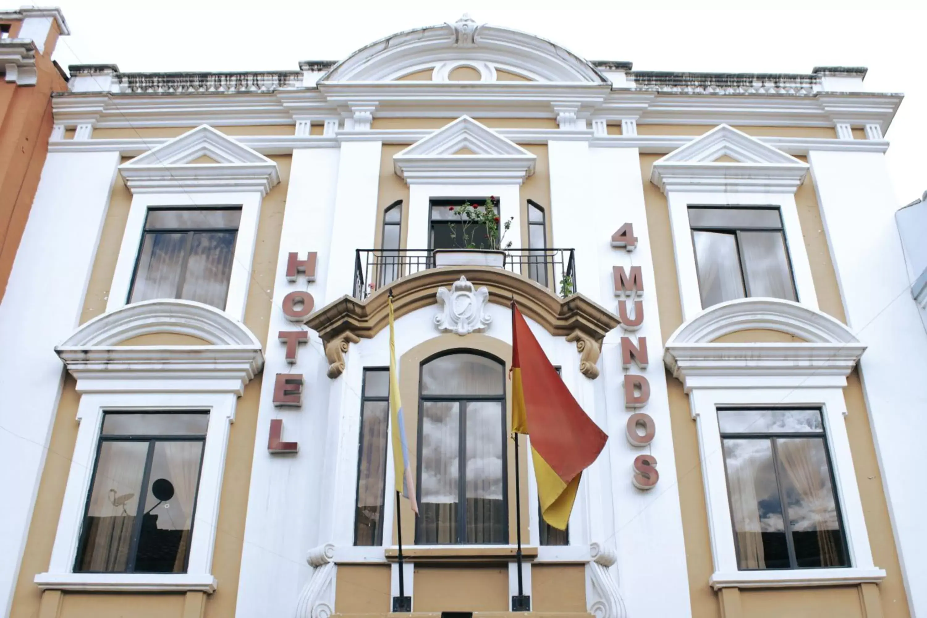 Hotel 4 Mundos Hotel 4 Mundos