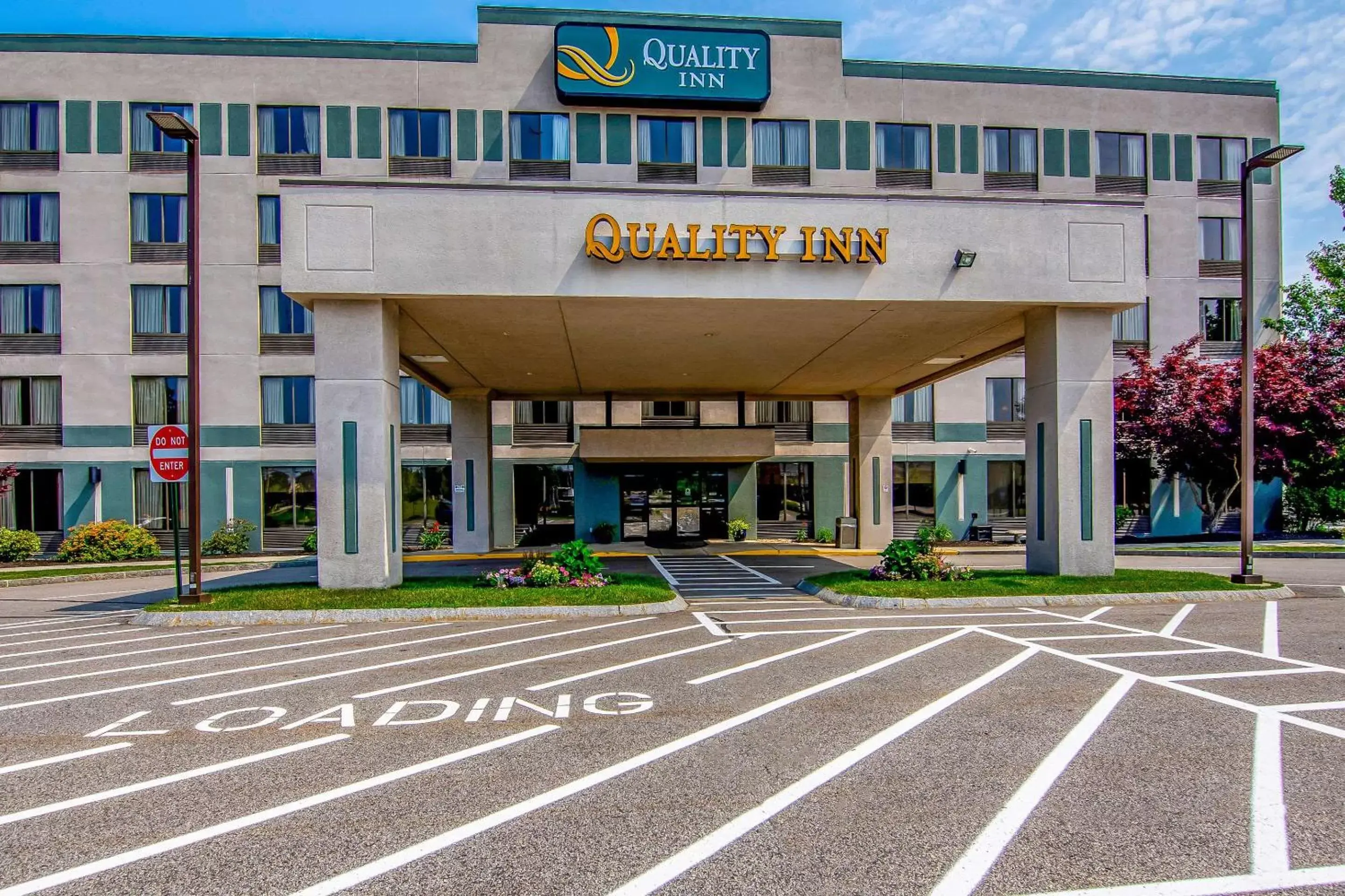 Property building in Quality Inn Portsmouth