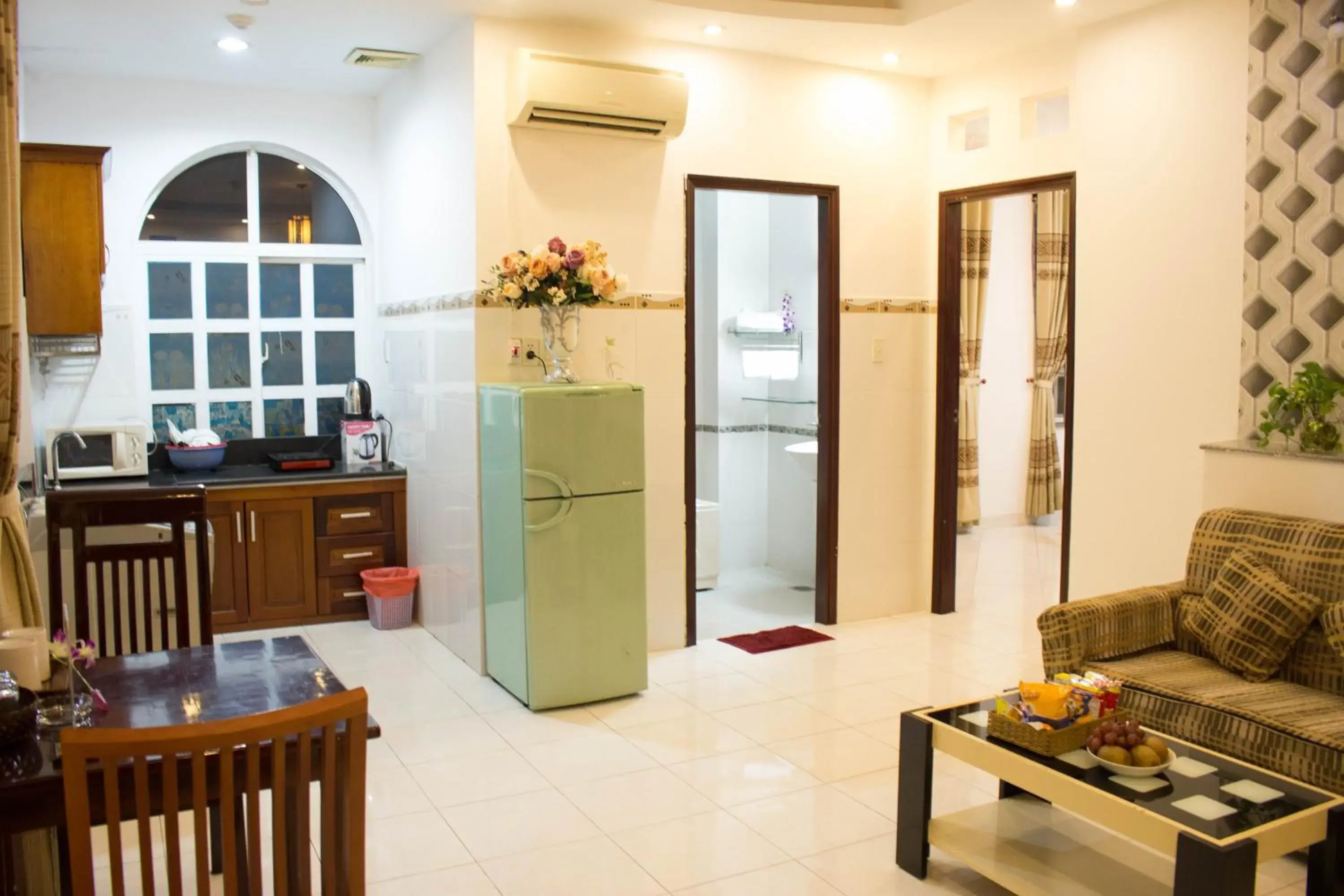 Kitchen or kitchenette, Kitchen/Kitchenette in Hoa Phat Hotel & Apartment