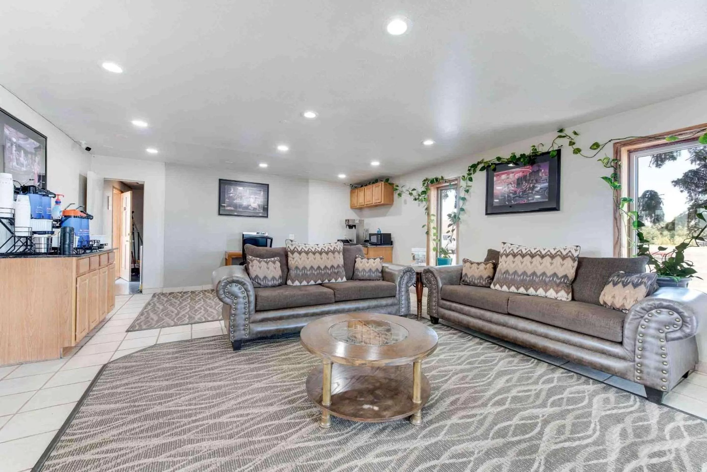 Lobby or reception in Best Western Movie Manor