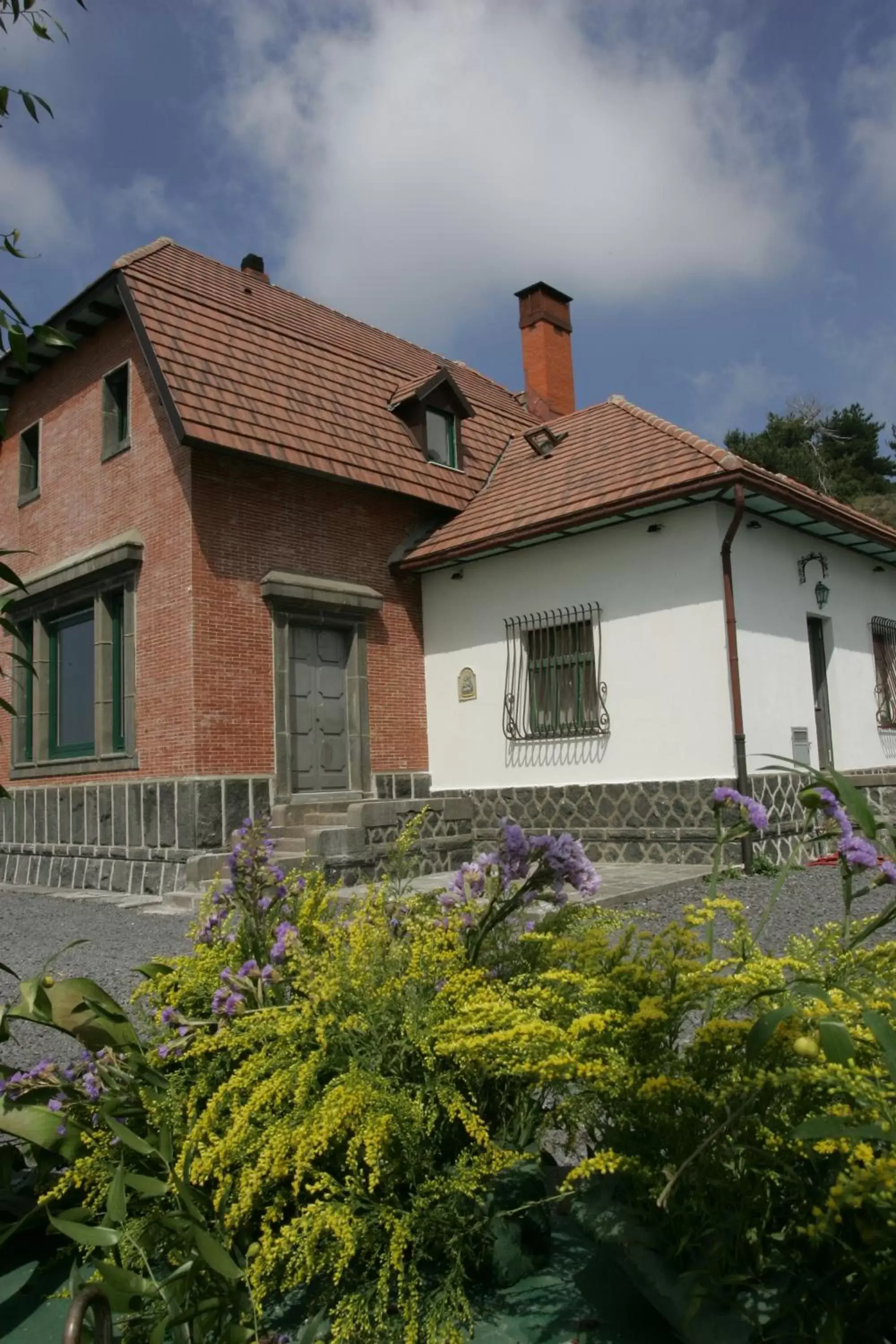 Facade/entrance, Property Building in Hotel Villa Dorata