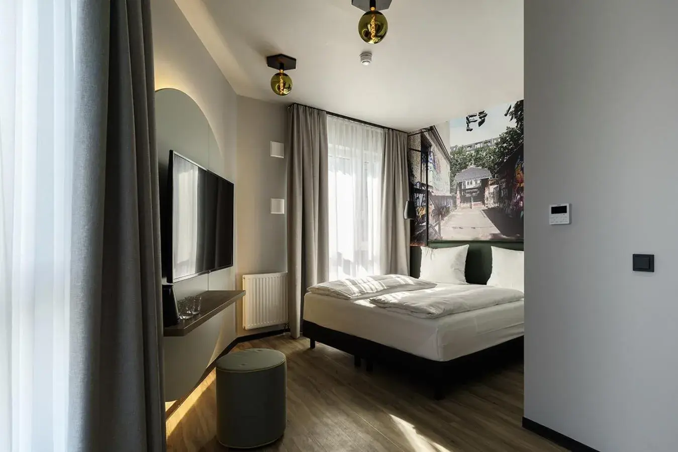 Photo of the whole room, Bed in Vienna House Easy by Wyndham Berlin Potsdamer Platz