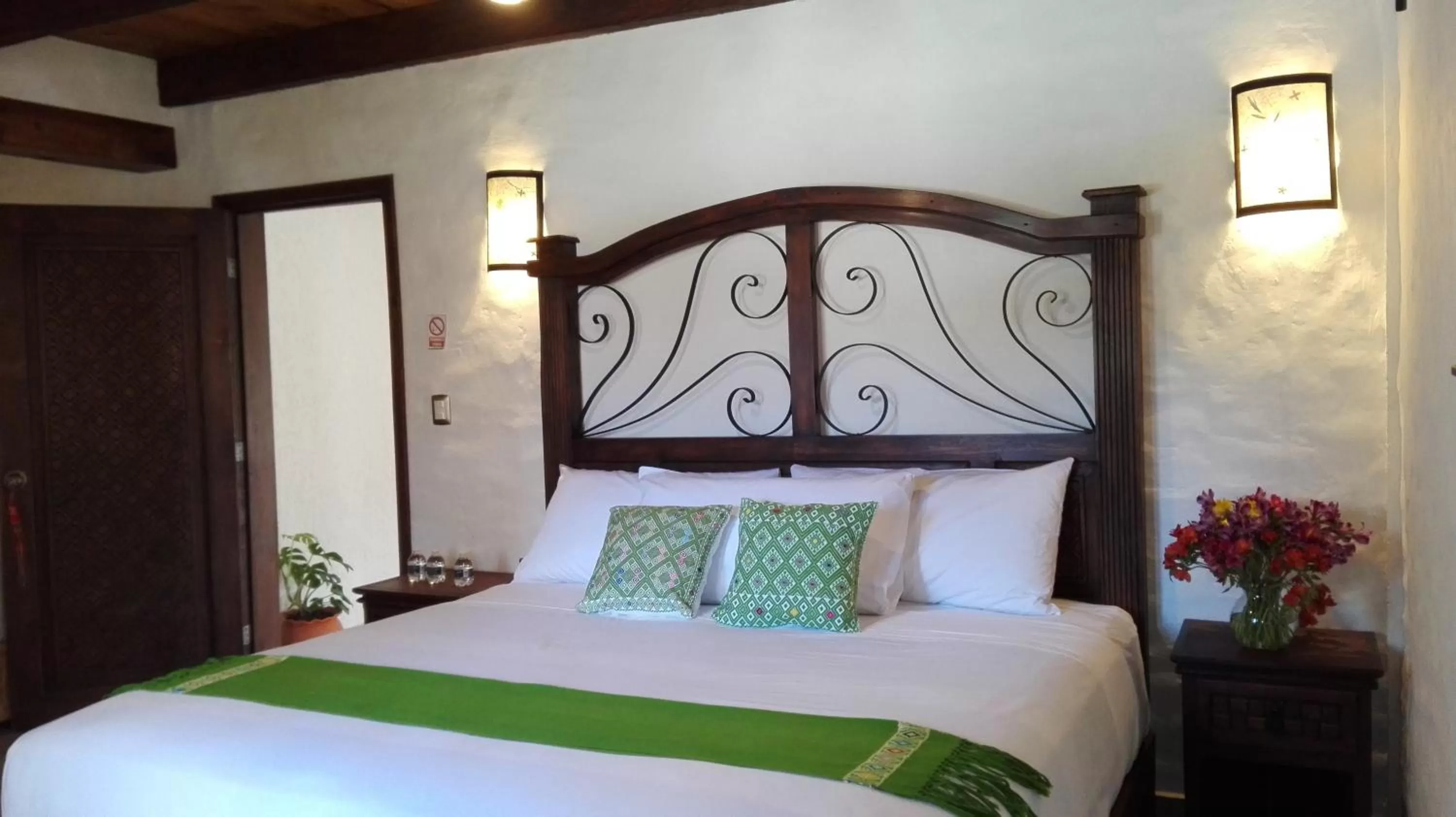 Decorative detail, Bed in Hotel Na´Lum