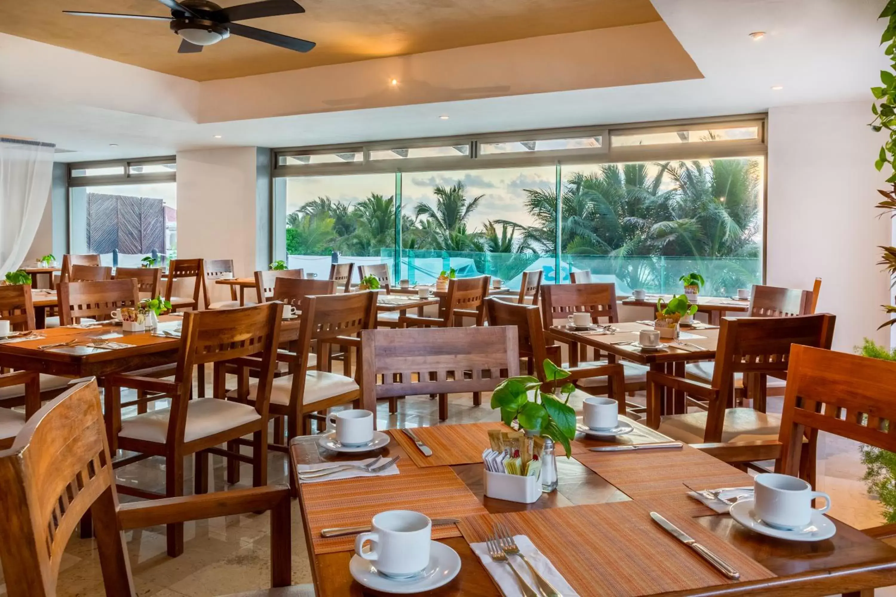 Restaurant/Places to Eat in Flamingo Cancun Resort