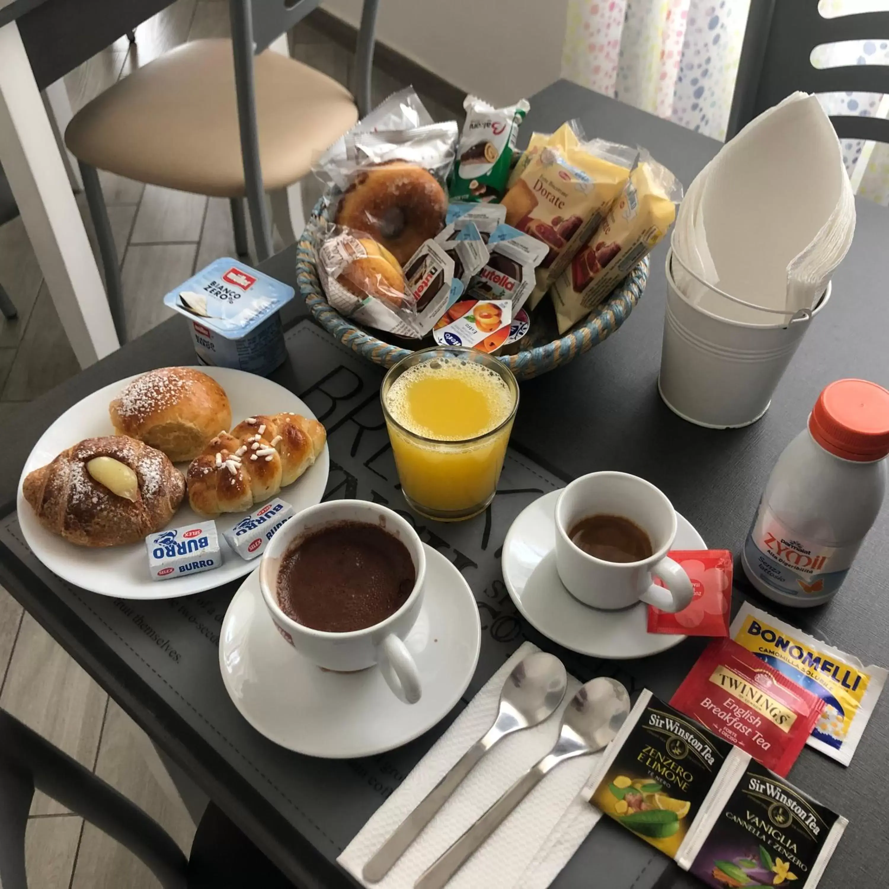 Breakfast in Napoli DownTown
