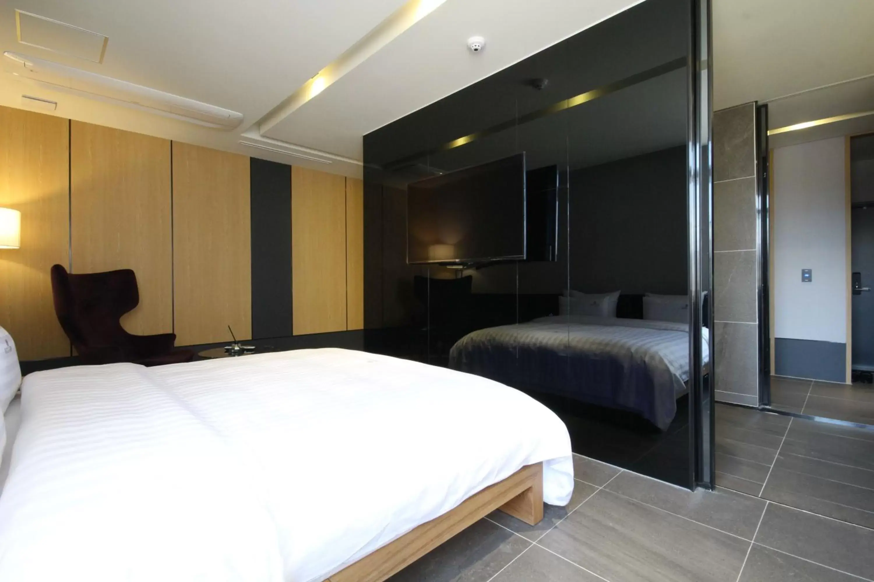 Bedroom, Bed in Hotel Eco stay