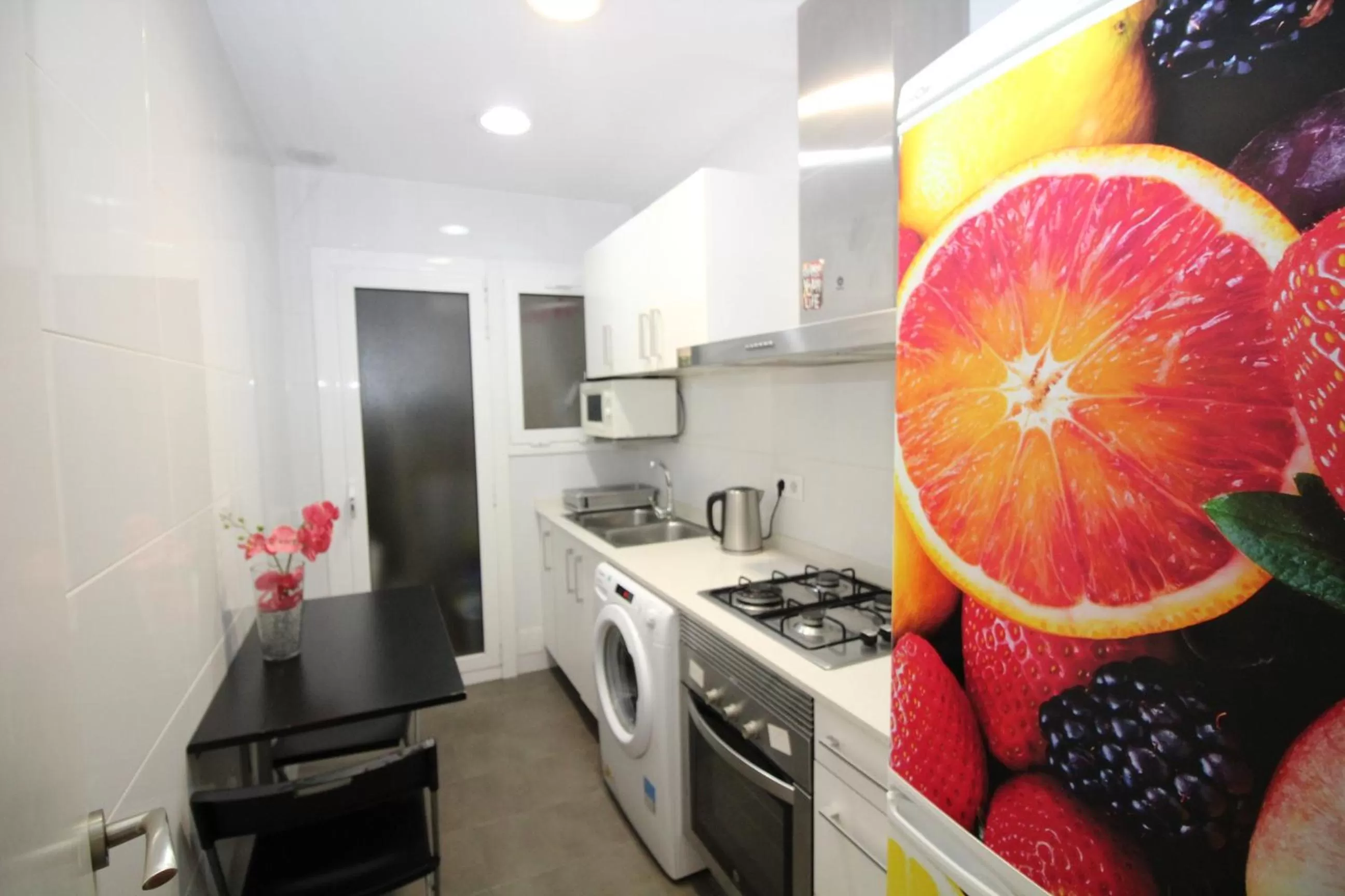 Kitchen/Kitchenette in Rooms Arago