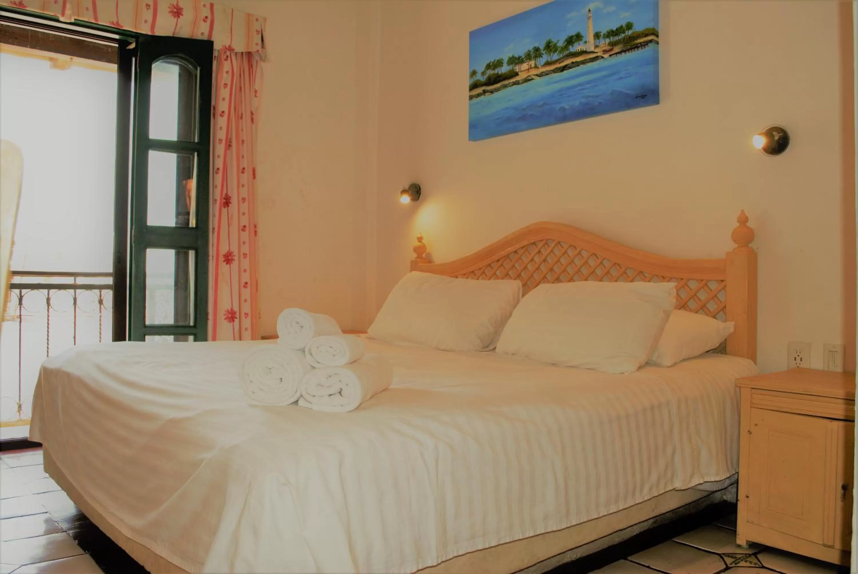 Photo of the whole room in Hotel Belmar