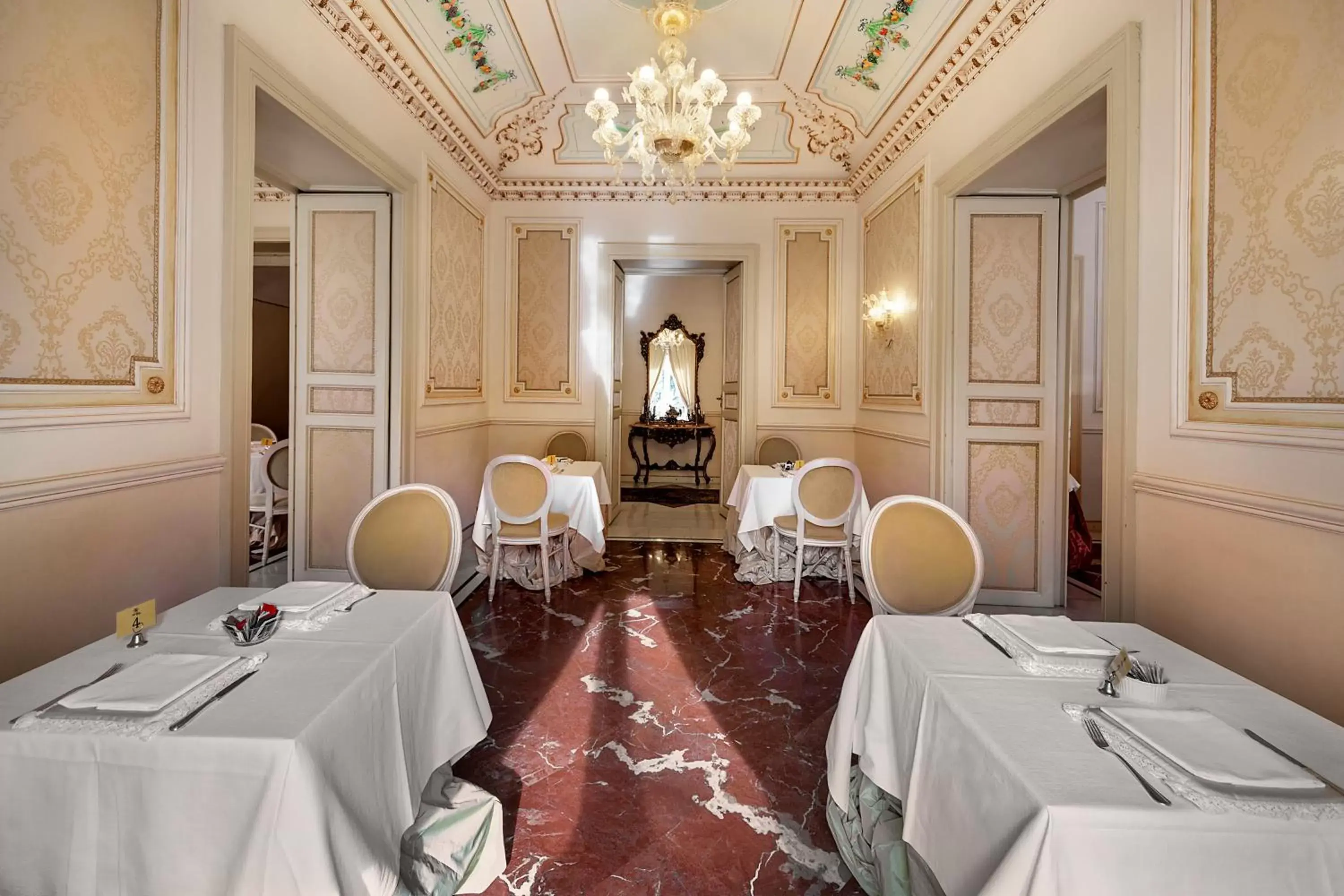 Banquet/Function facilities, Restaurant/Places to Eat in Relais Antica Badia - San Maurizio 1619