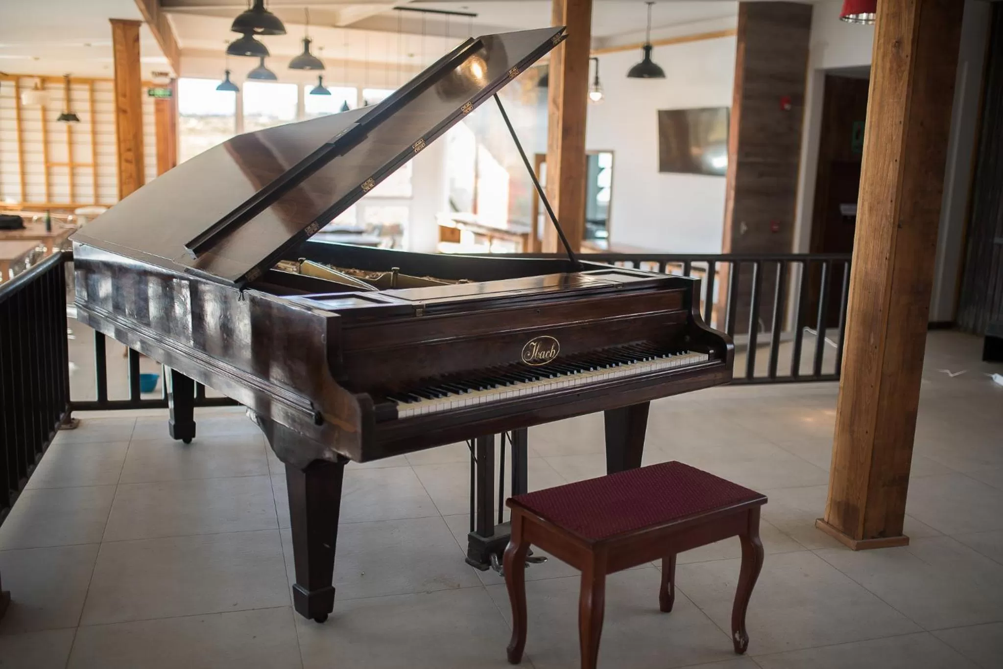 Restaurant/places to eat in Best Western Patagonia