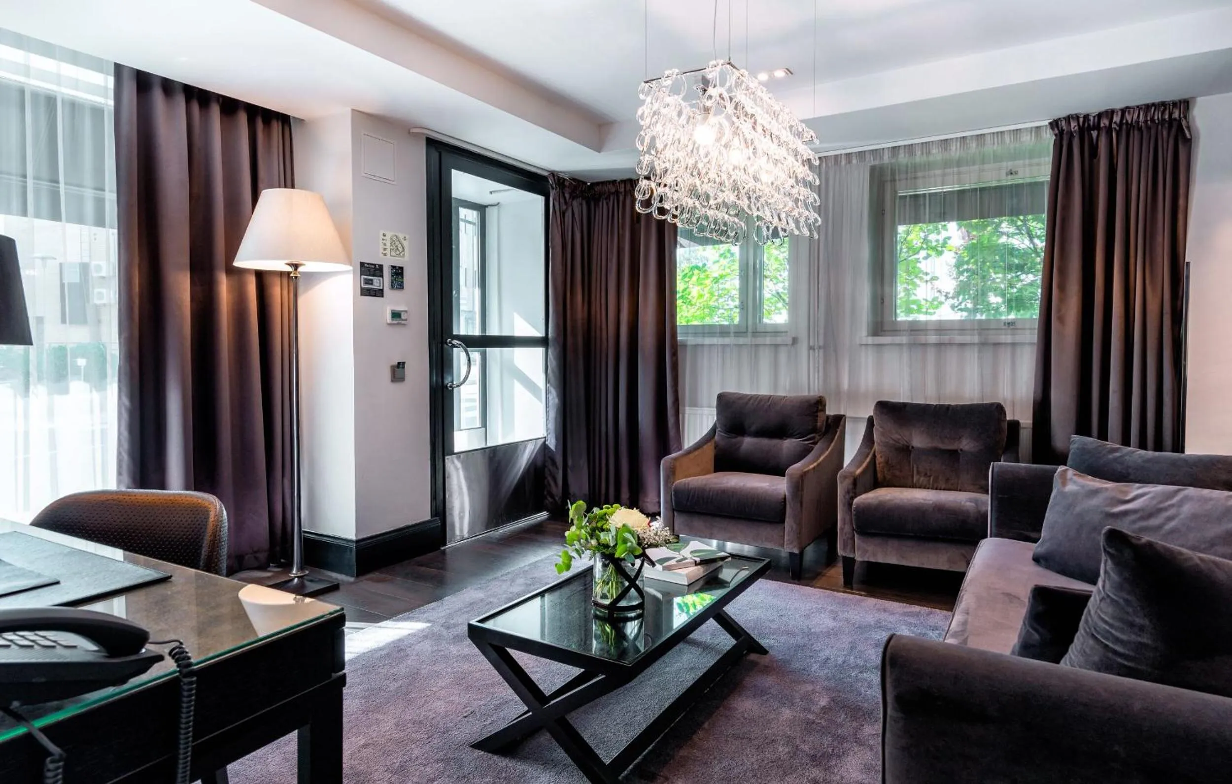 Living room in Arctic Light Hotel