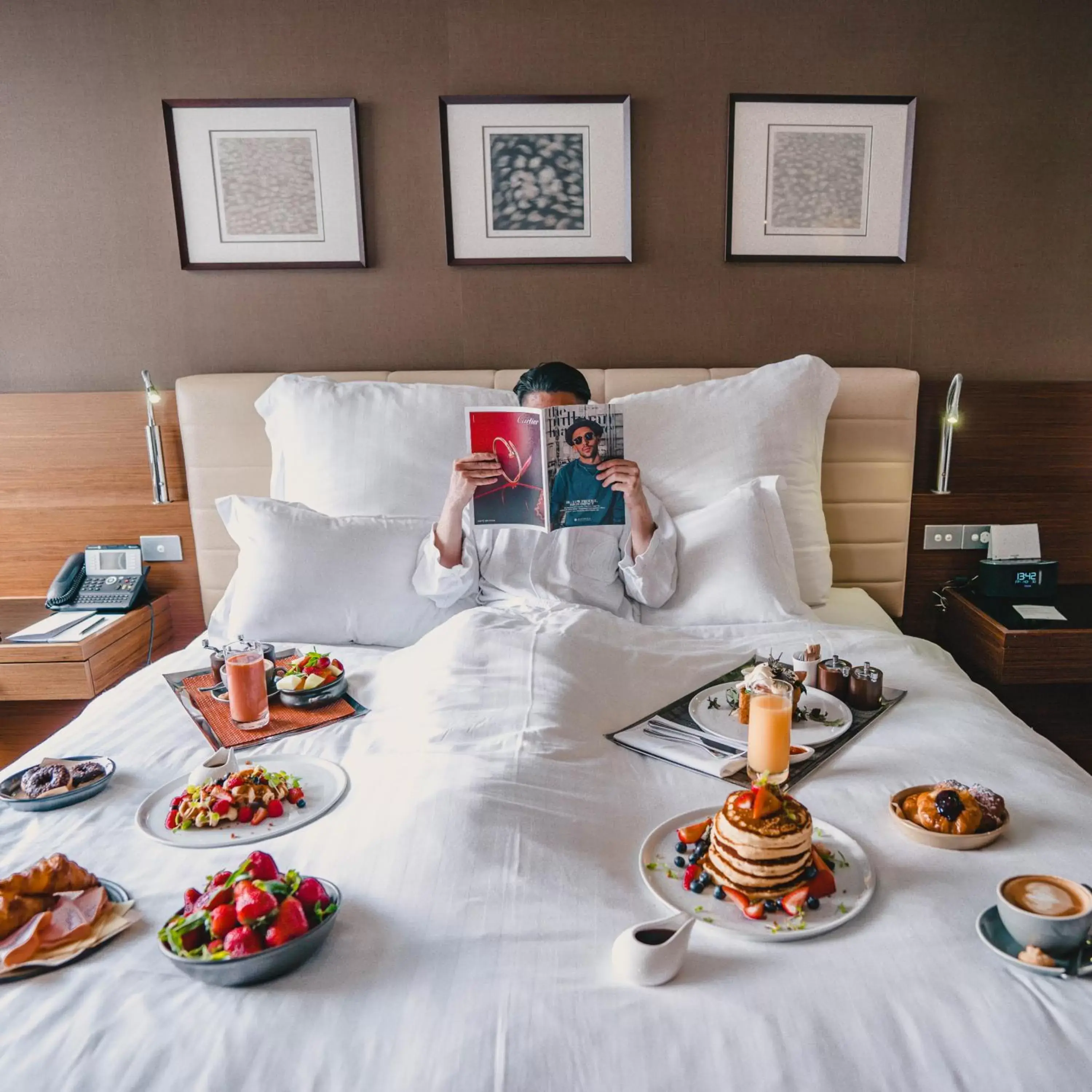 Breakfast, Bed in Pullman at Sydney Olympic Park Hotel