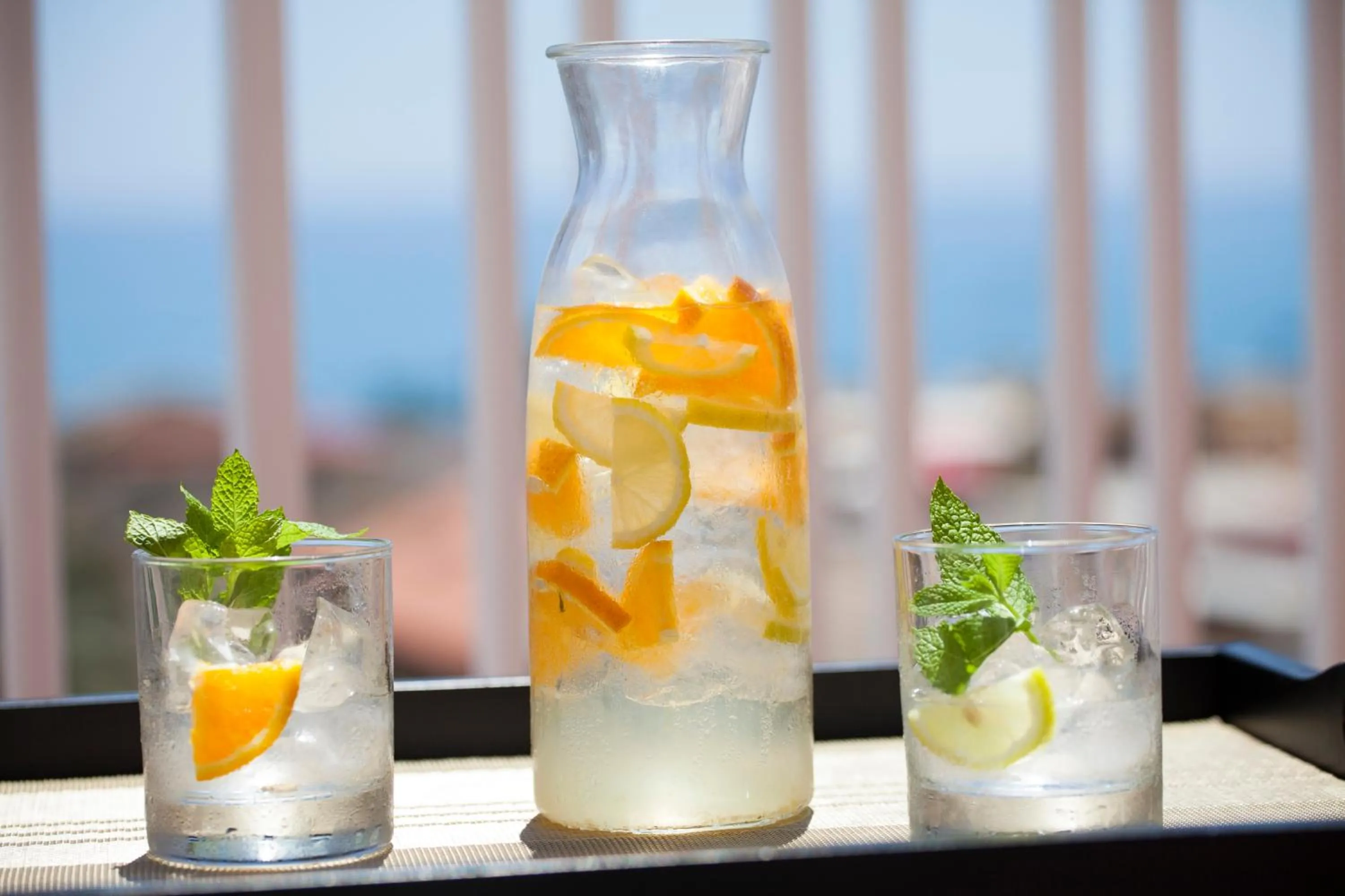 Drinks in Fénix Torremolinos - Adults Only Recommended