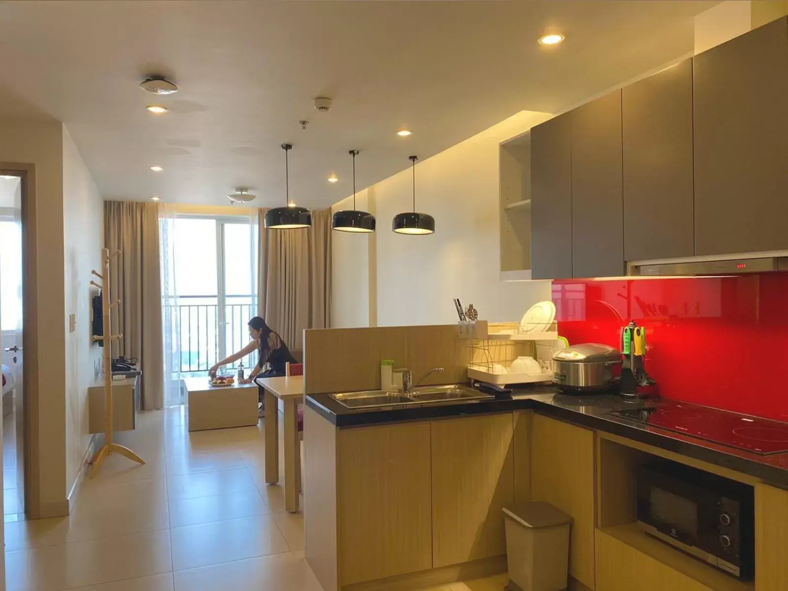 Living room, Kitchen/Kitchenette in Mercure Hai Phong