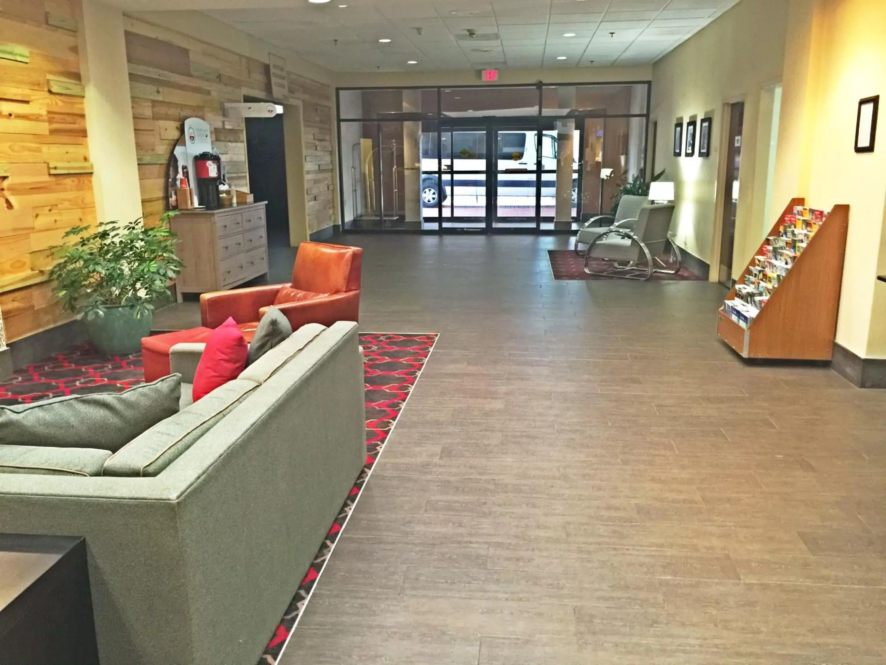Lobby or reception, Lobby/Reception in Wyndham Garden Inn Pittsburgh Airport