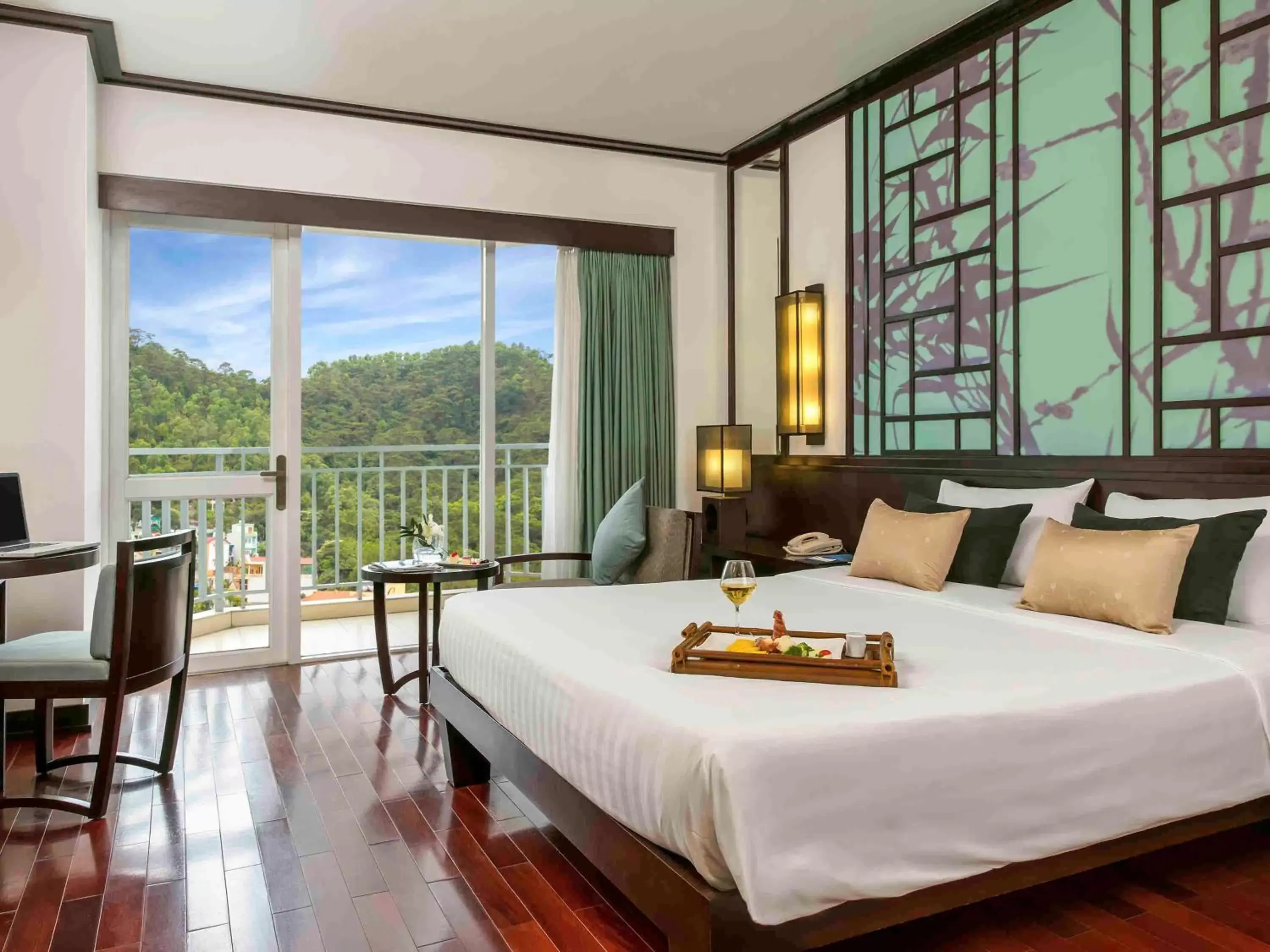 Photo of the whole room, Room Photo in Novotel Ha Long Bay Hotel