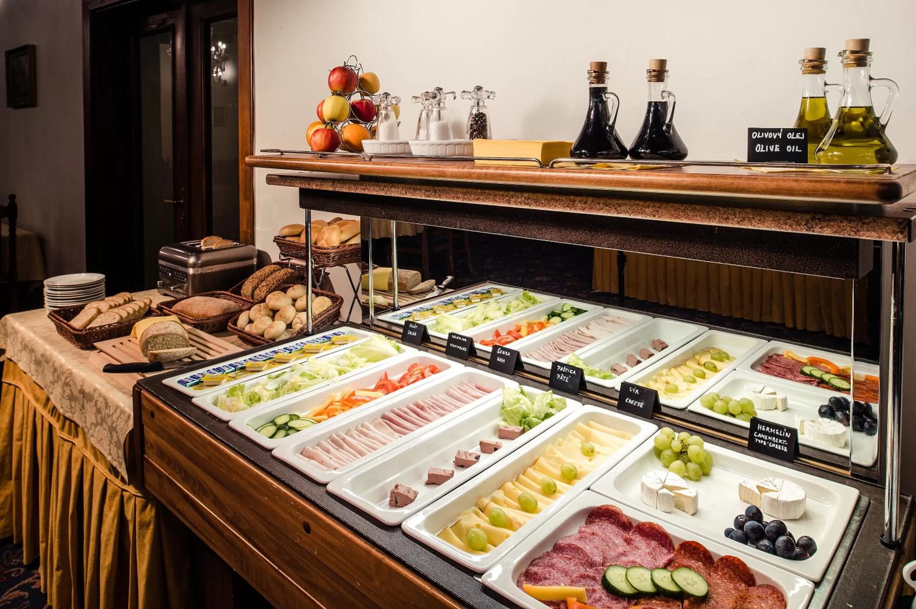 Breakfast, Food in Gold