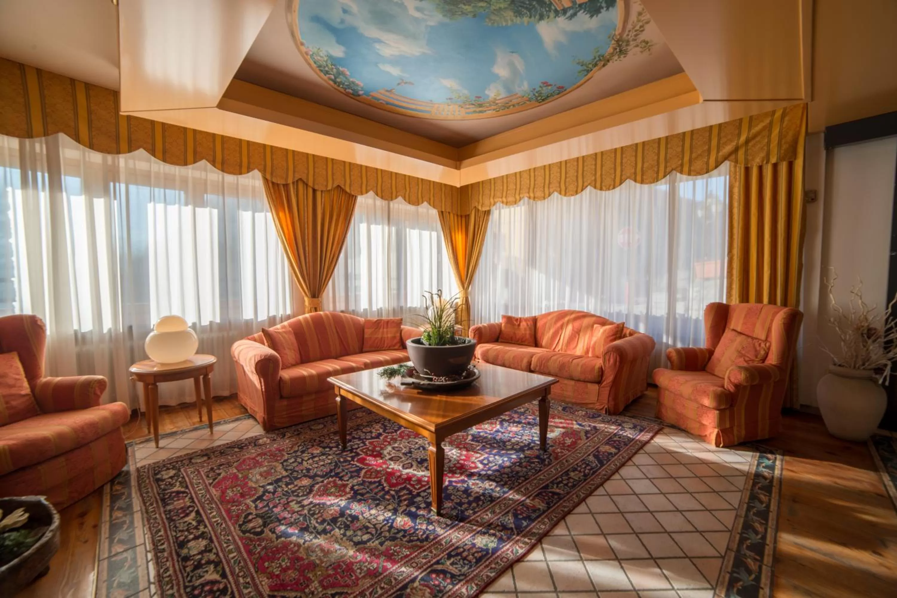 Living room in HG Hotel Italia