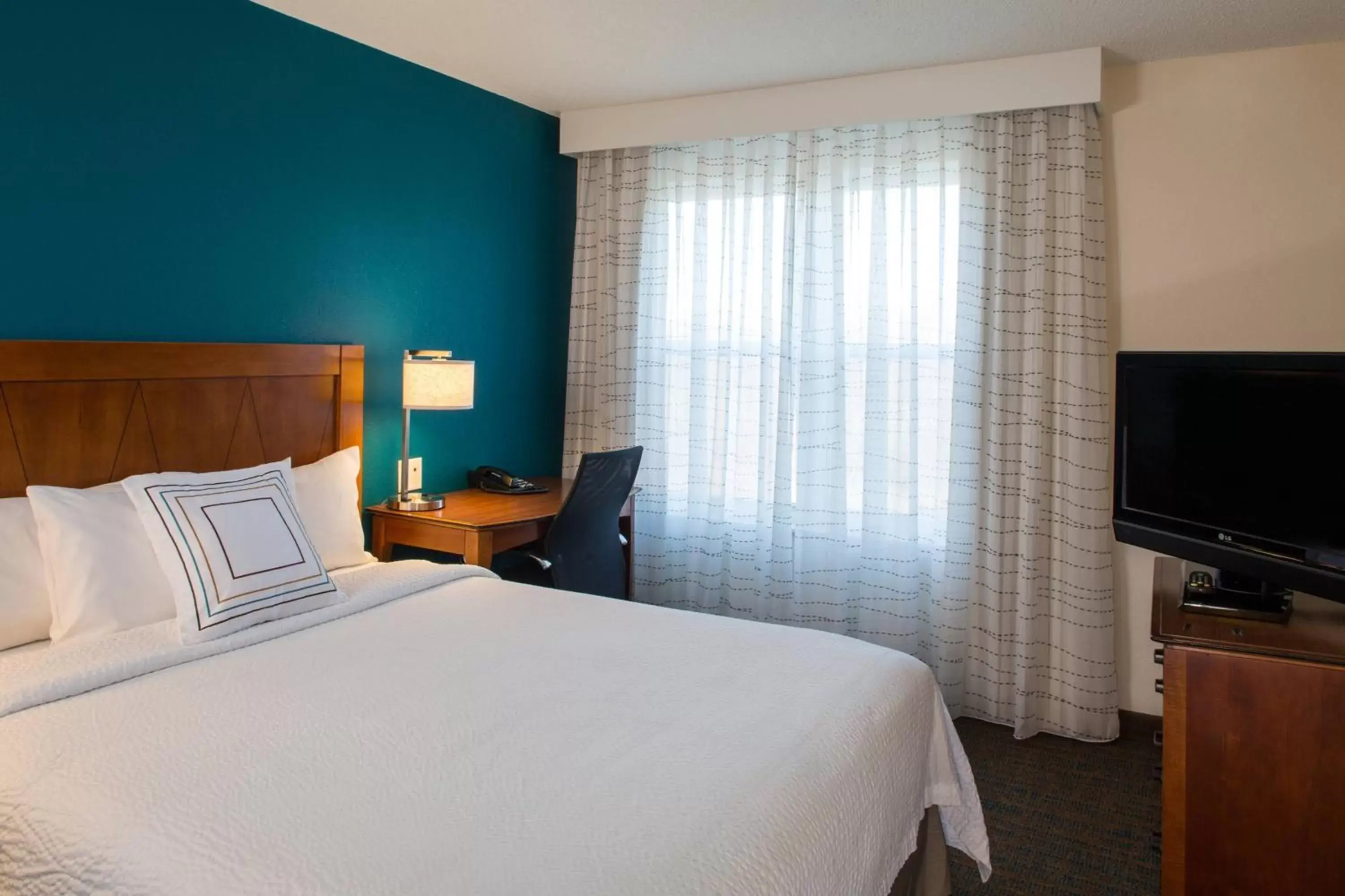 Bedroom, Bed in Residence Inn Arundel Mills BWI Airport