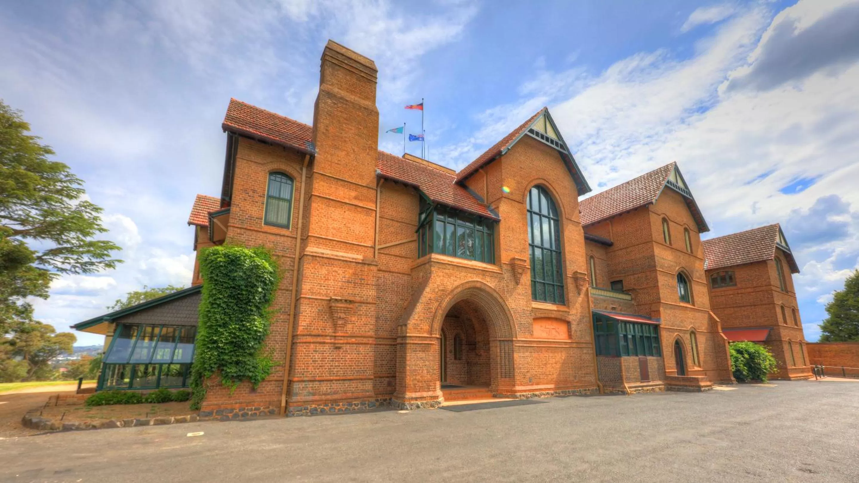Nearby landmark in The Alluna Motel, an Ascend Collection Hotel