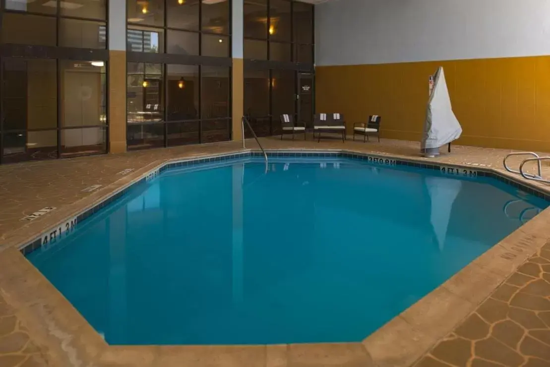 Swimming Pool in MCM Elegante Hotel & Suites Lubbock