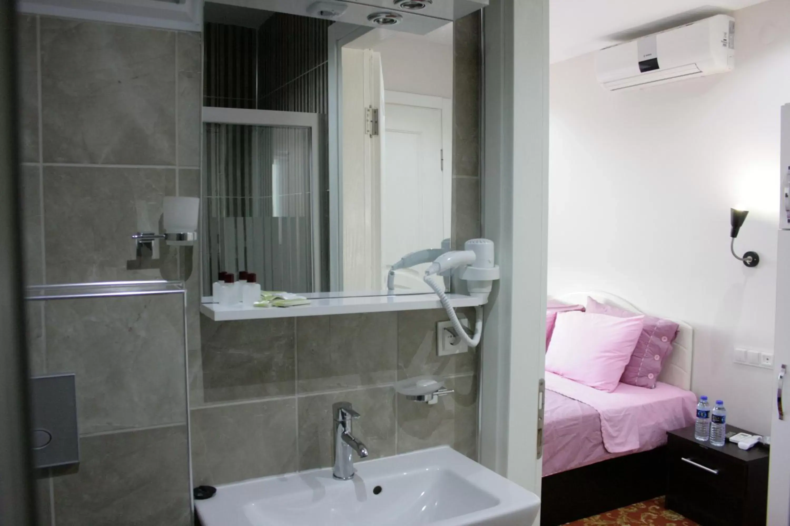 Suite with Terrace in Sakran Hotel Suite with Terrace in Sakran Hotel