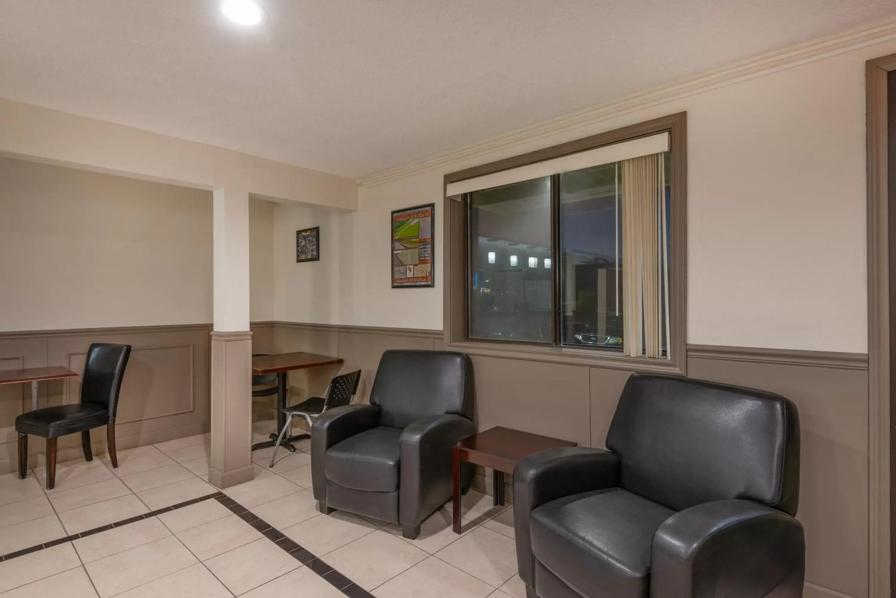 Lobby or reception in Days Inn by Wyndham Somerset PA I-70 I-76 Lobby or reception in Days Inn by Wyndham Somerset PA I-70 I-76