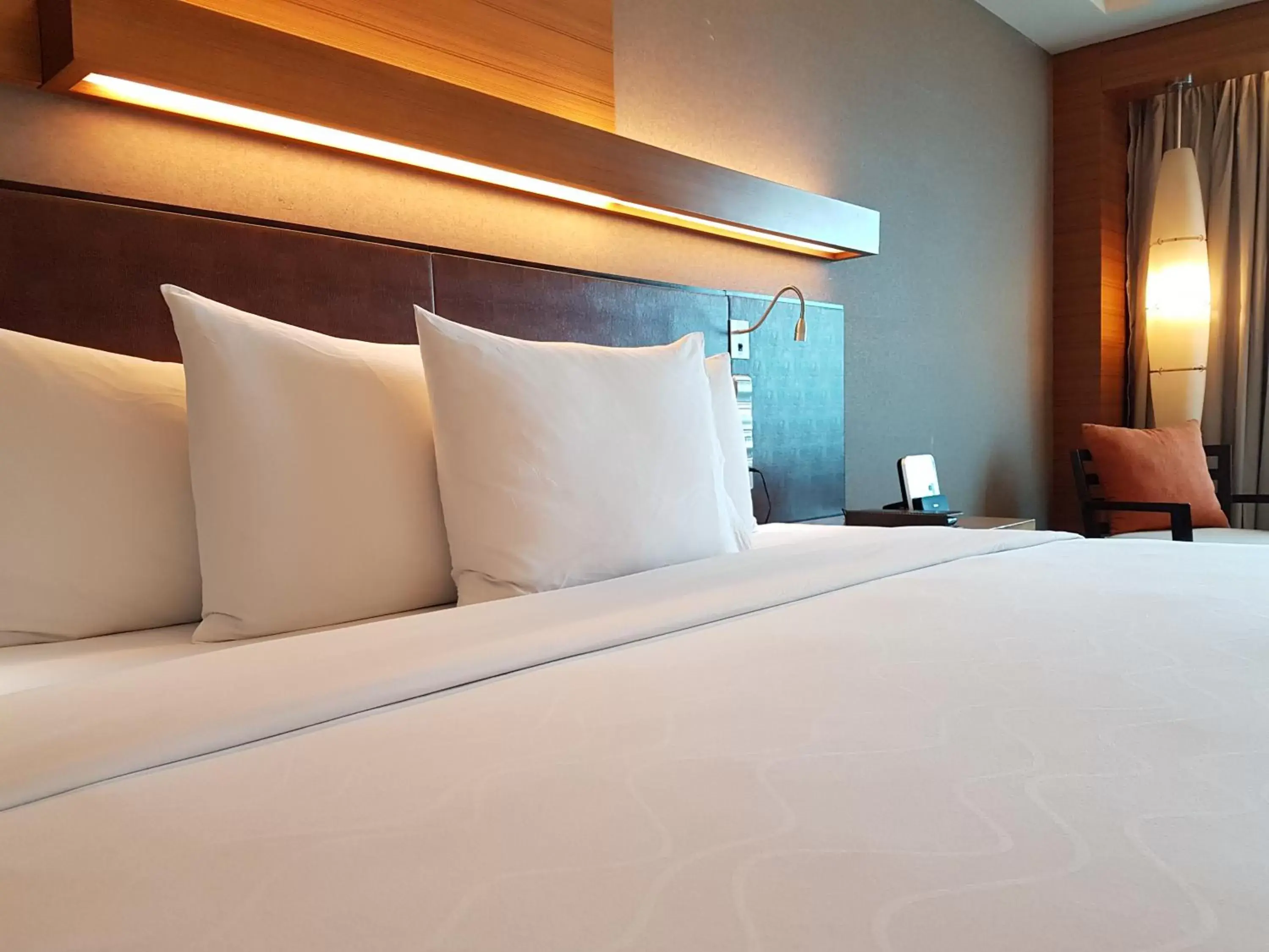 Bed in Radisson Blu Cebu