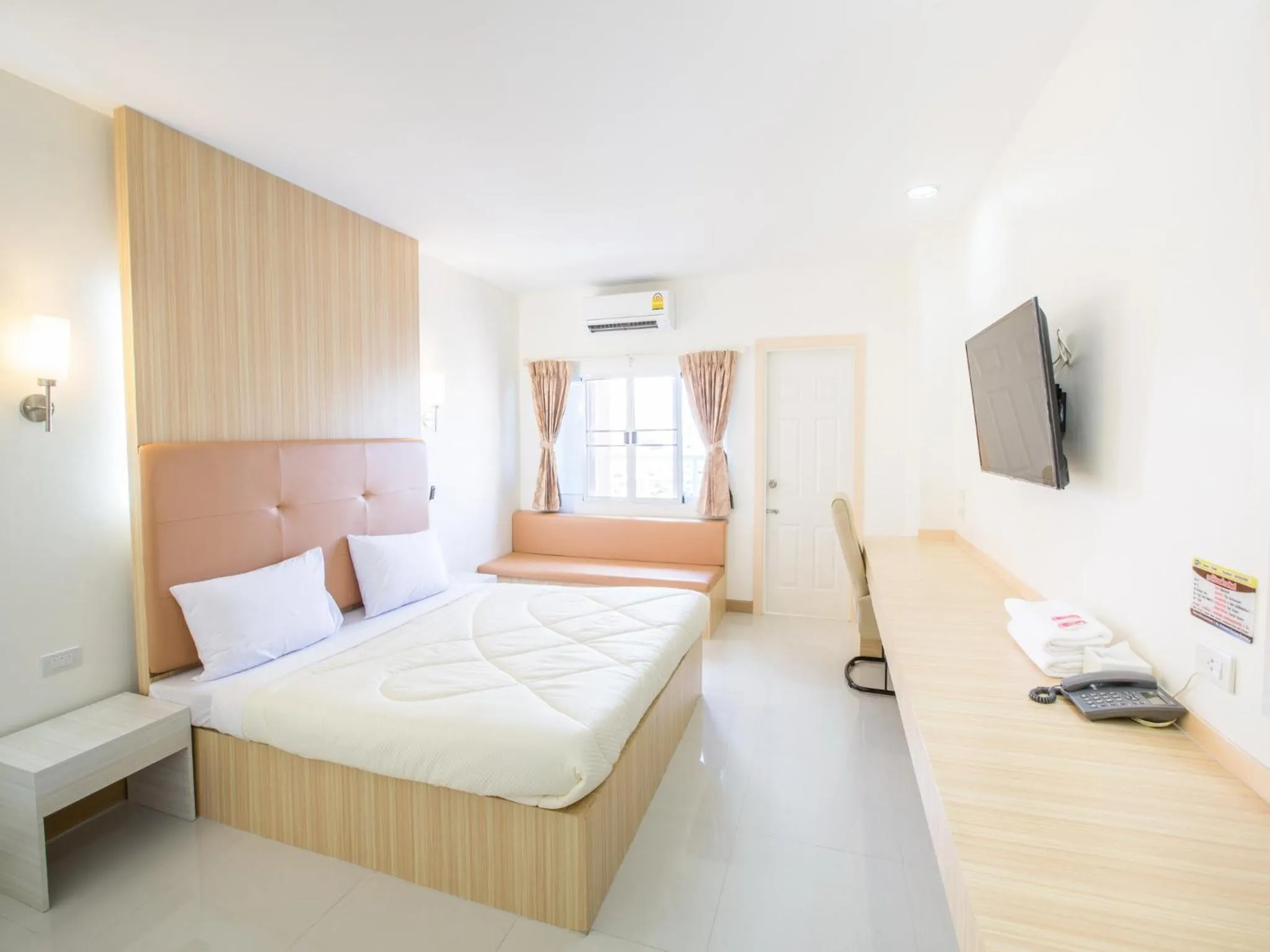 Bedroom, Bed in P.A. Thani Hotel