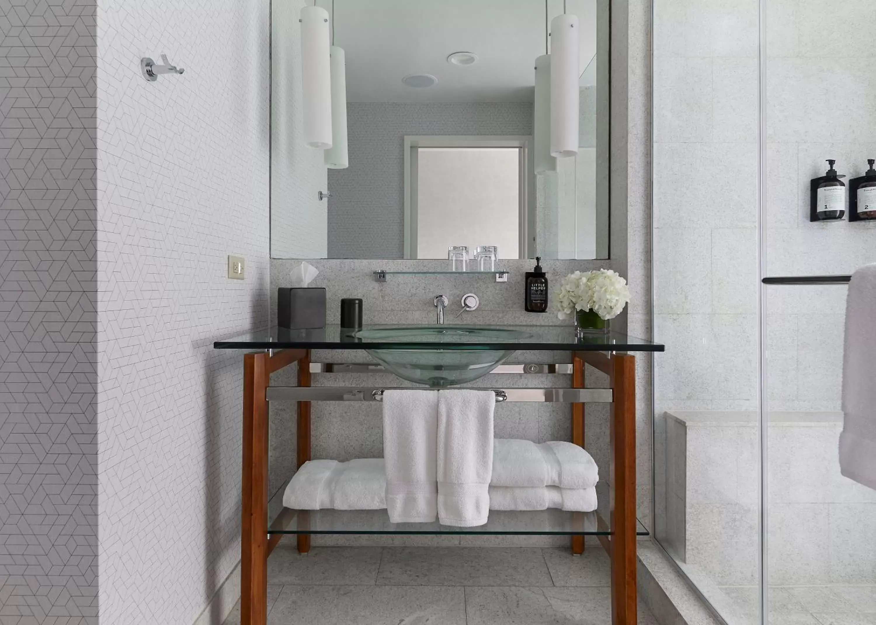 Bathroom in Hutton Hotel Bathroom in Hutton Hotel