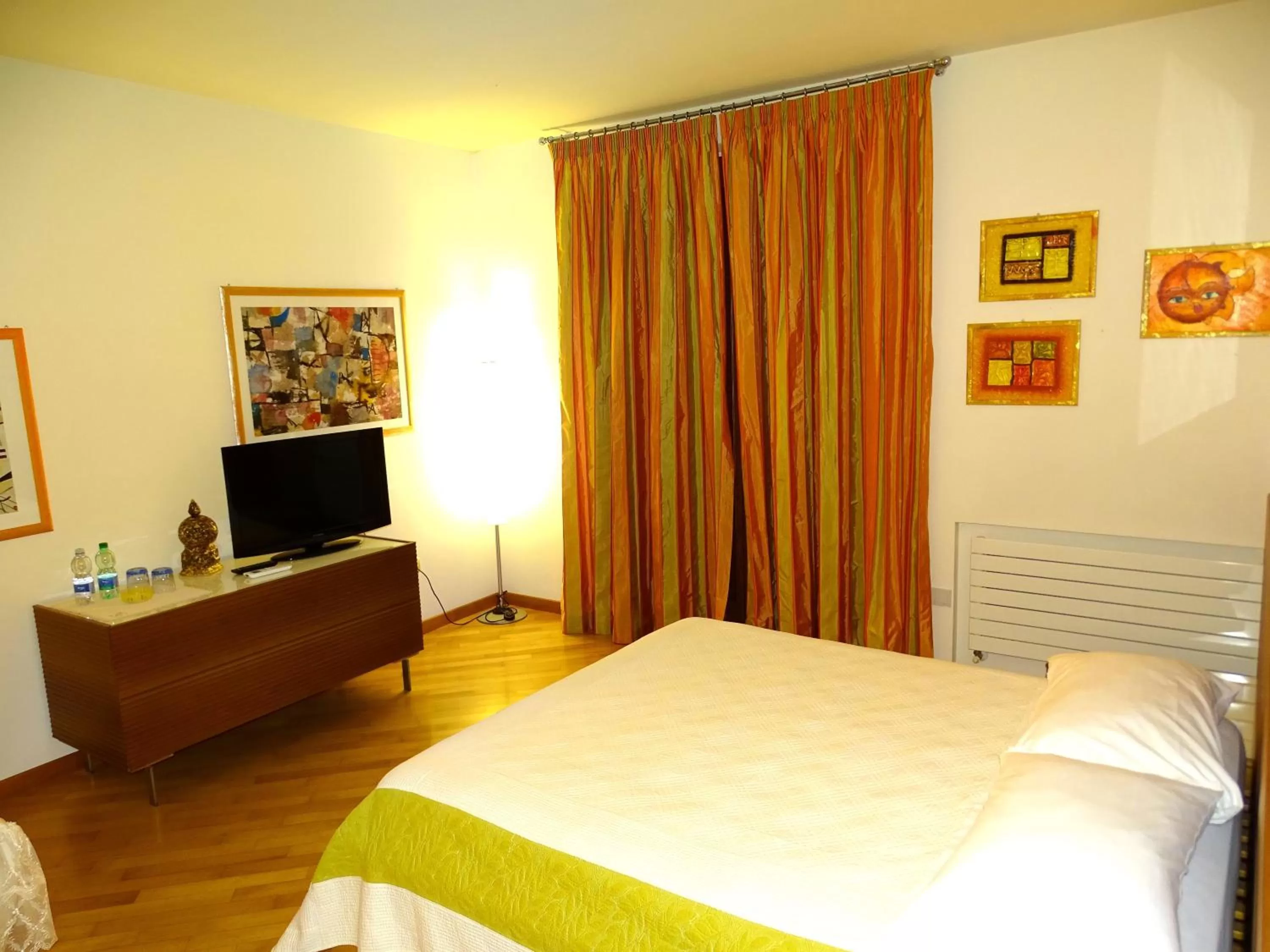 Photo of the whole room, Bed in Villa Gioia Rooms