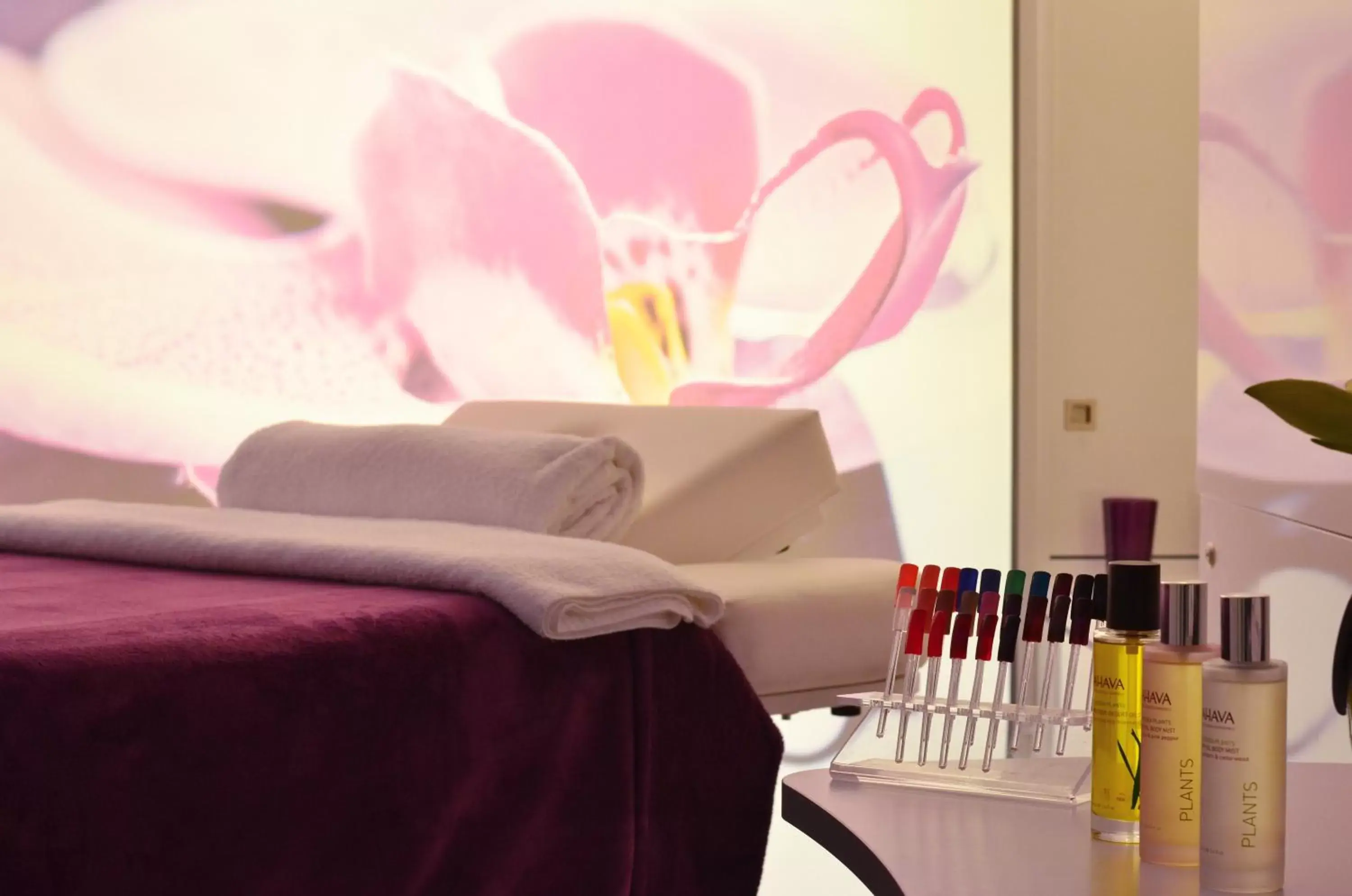 Spa and wellness centre/facilities in Holiday Inn Dijon Toison D'or by IHG Spa and wellness centre/facilities in Holiday Inn Dijon Toison D'or by IHG