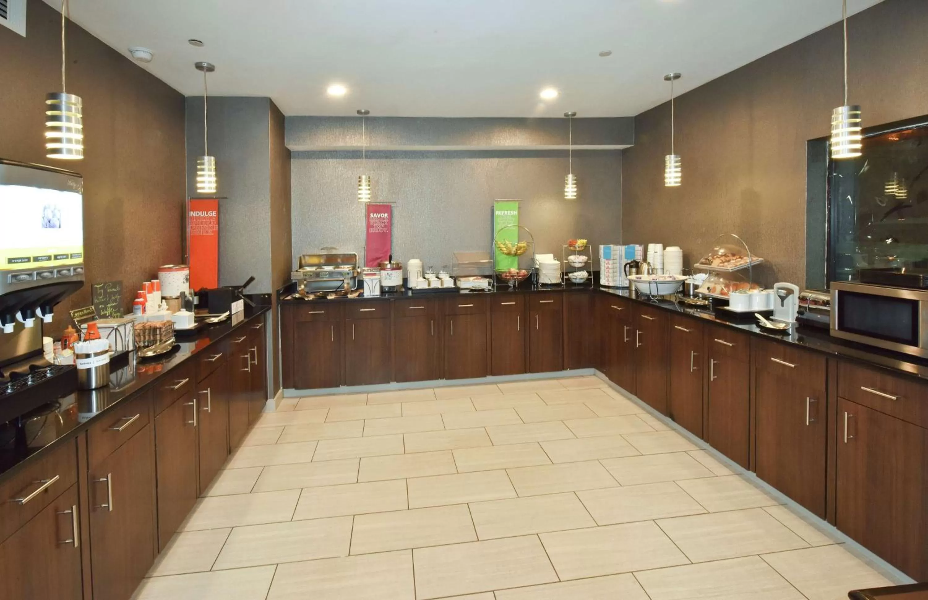 Breakfast in Hampton Inn Madison