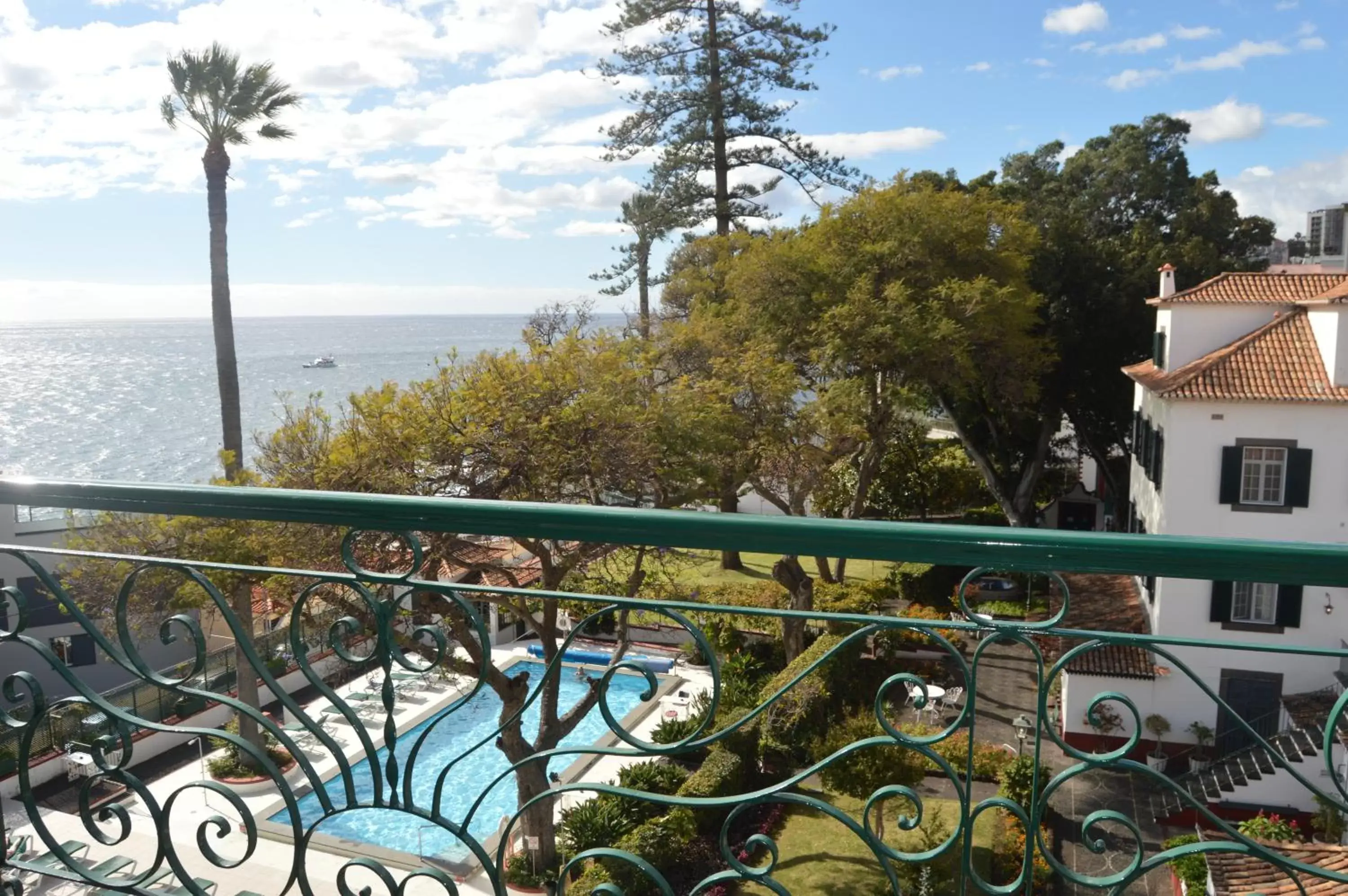 View (from property/room), Balcony/Terrace in Quinta Da Penha De Franca