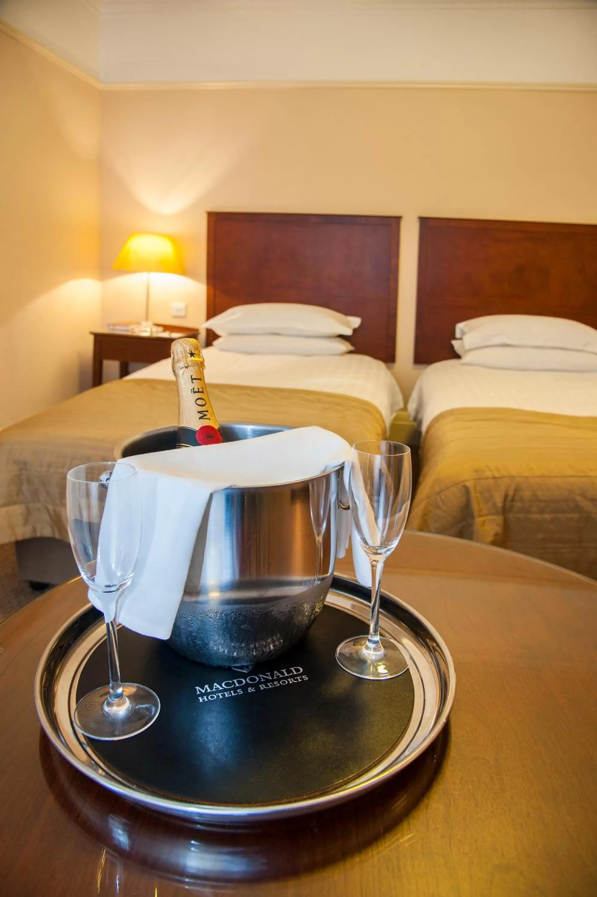 Bed in Macdonald Burlington Hotel