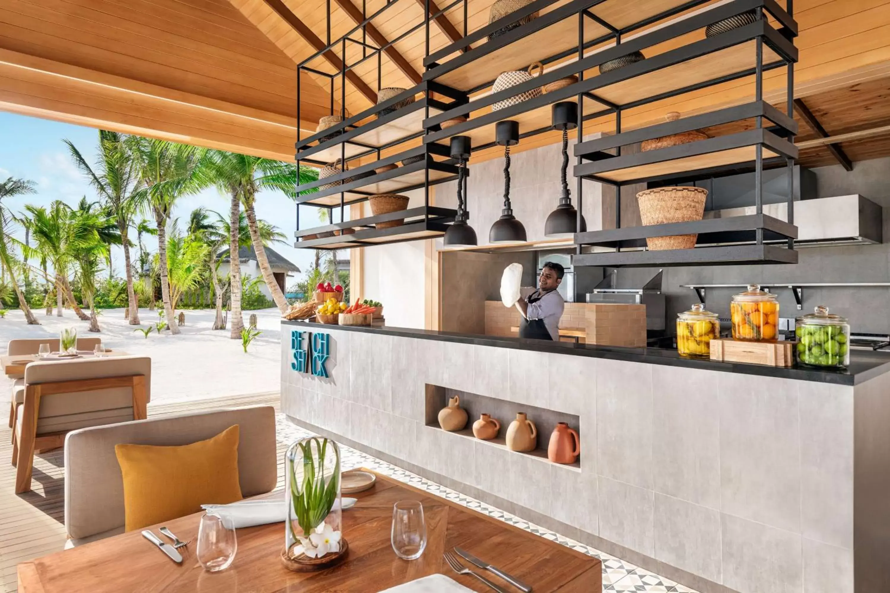 Restaurant/places to eat in Hilton Maldives Amingiri Resort & Spa