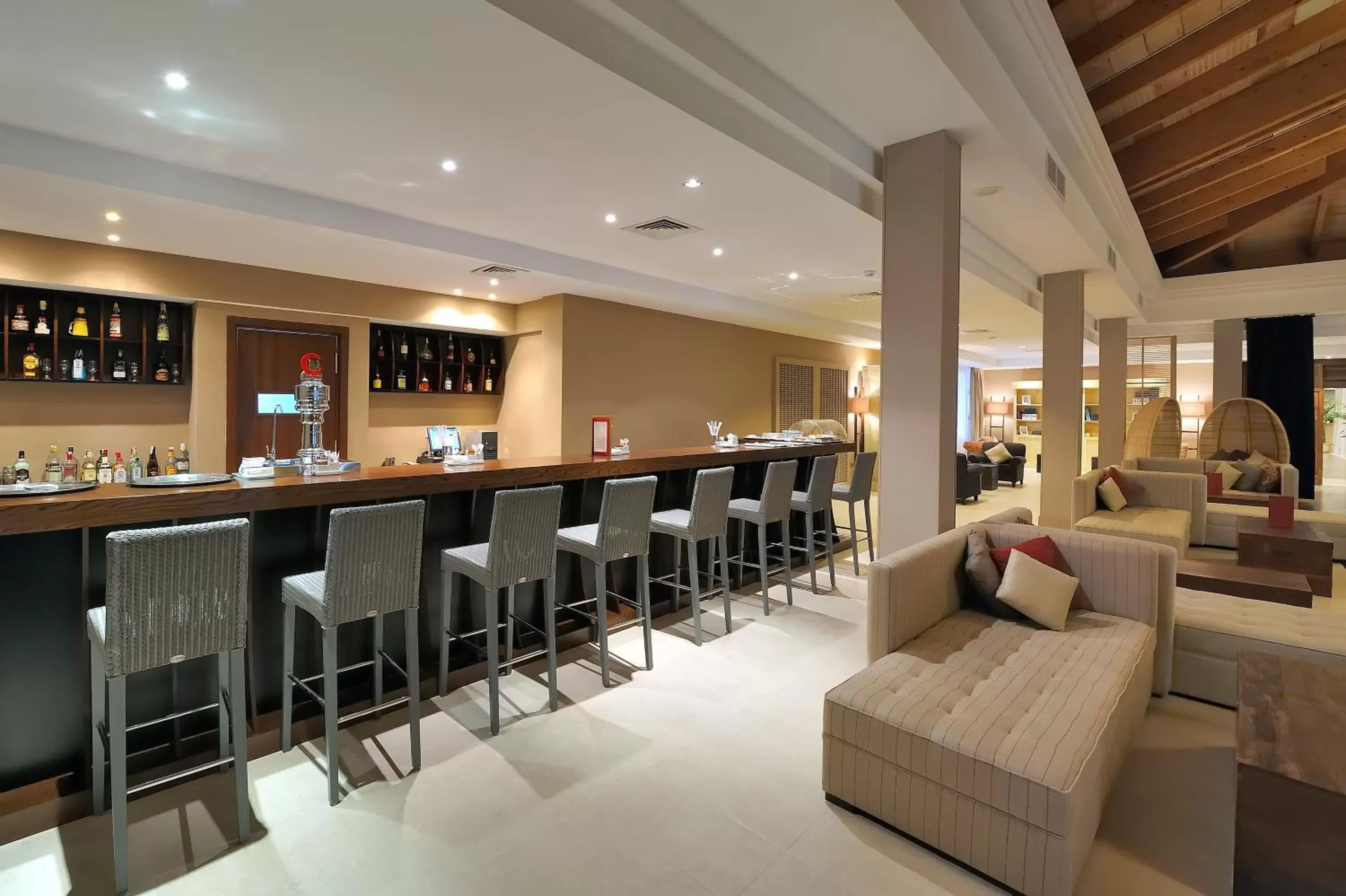 Lounge or bar, Lounge/Bar in Vincci Resort Costa Golf