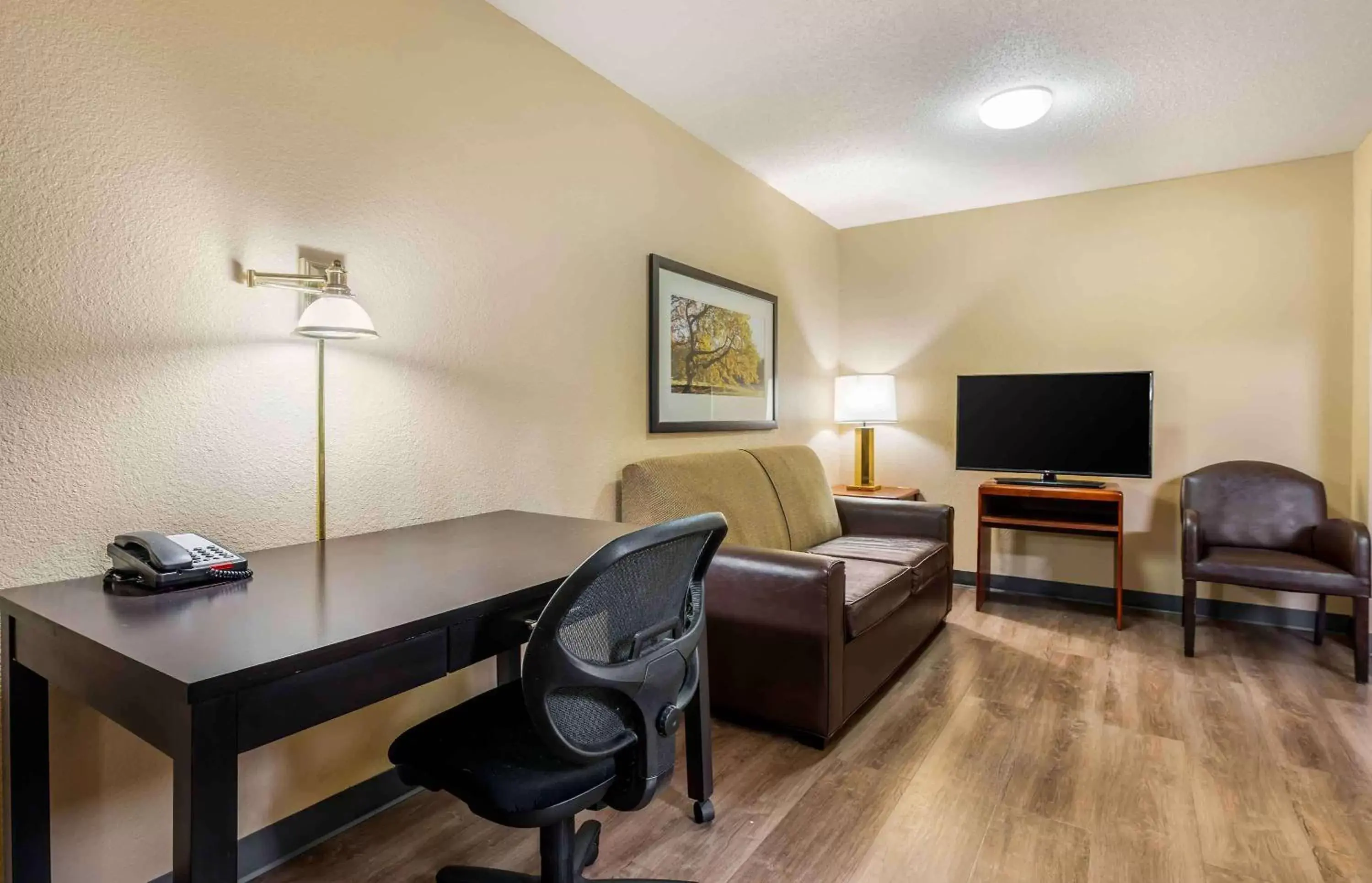 Bedroom, Seating Area in Extended Stay America Suites - Evansville - East