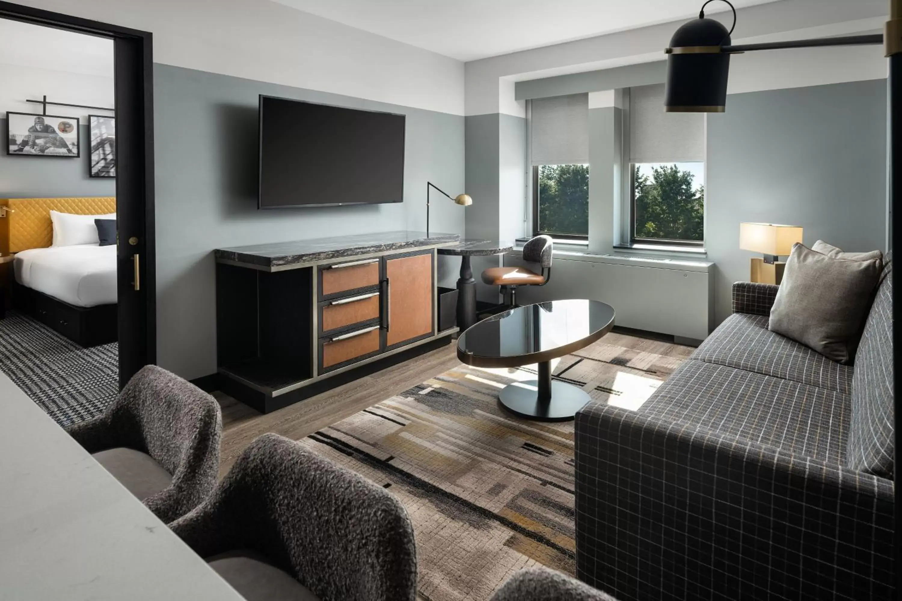 Bedroom, Seating Area in The Union Club Hotel at Purdue University, Autograph Collection