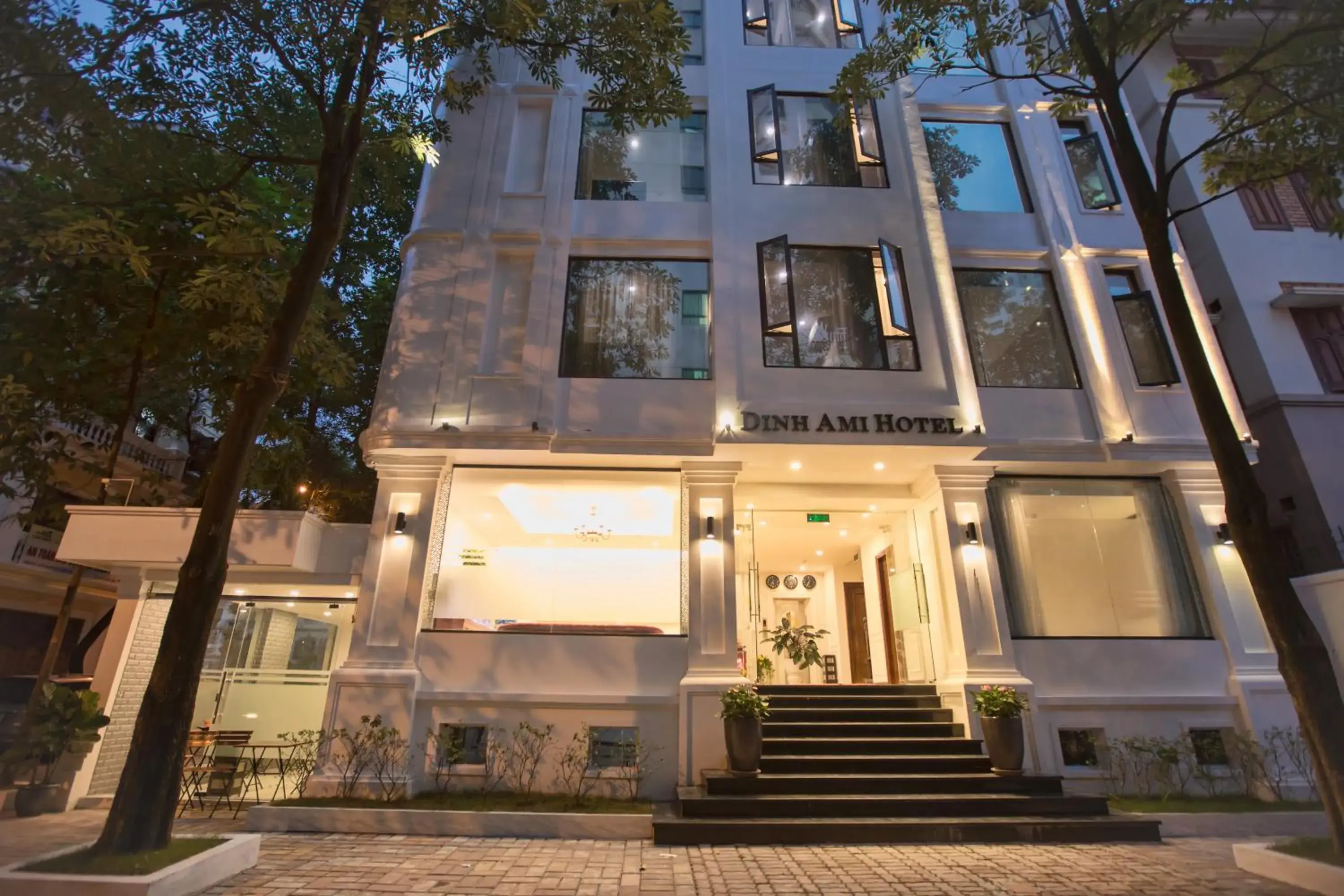 Facade/entrance, Property Building in Dinh Ami Hanoi Hotel