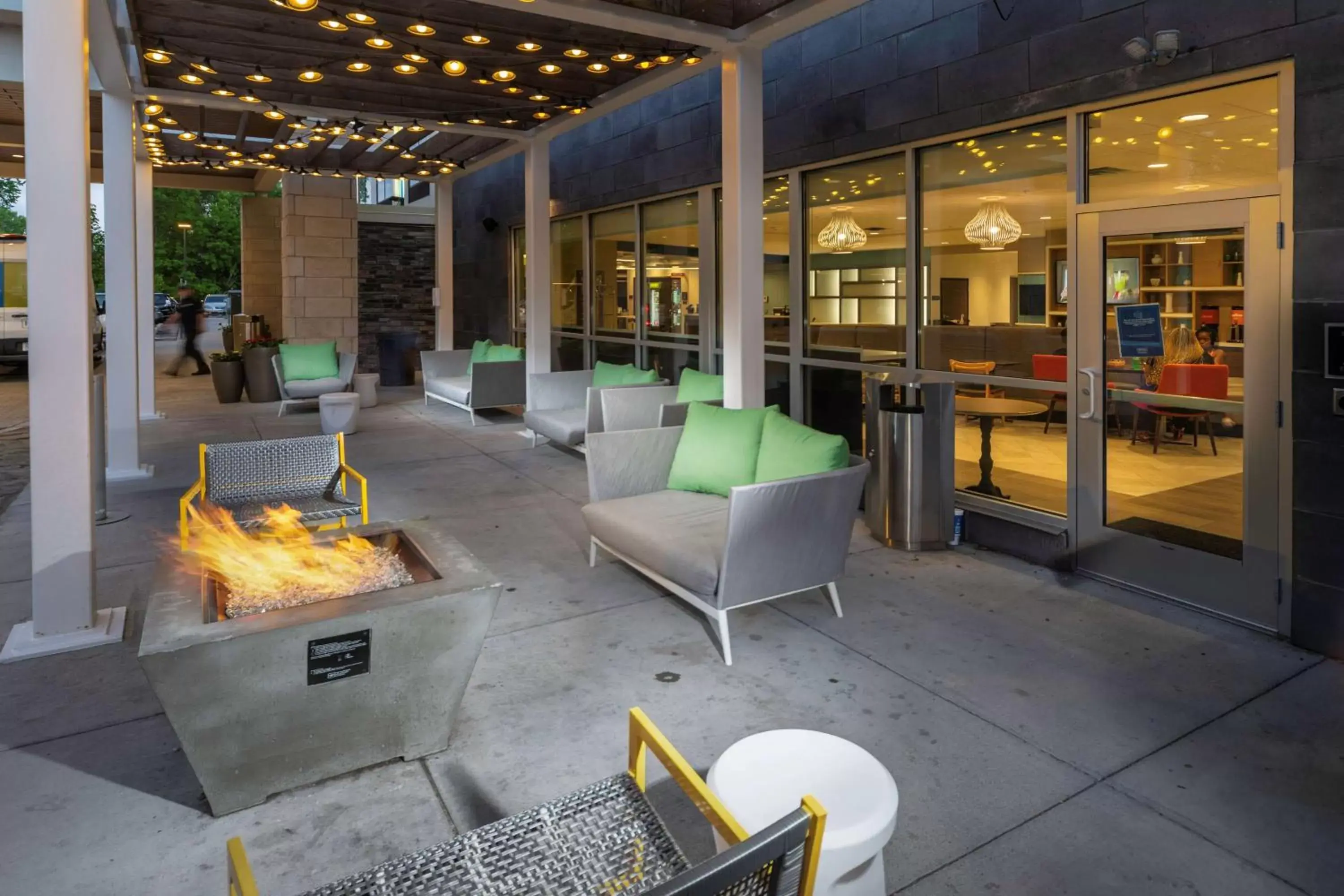 Patio in Home2 Suites By Hilton Minneapolis-Mall of America