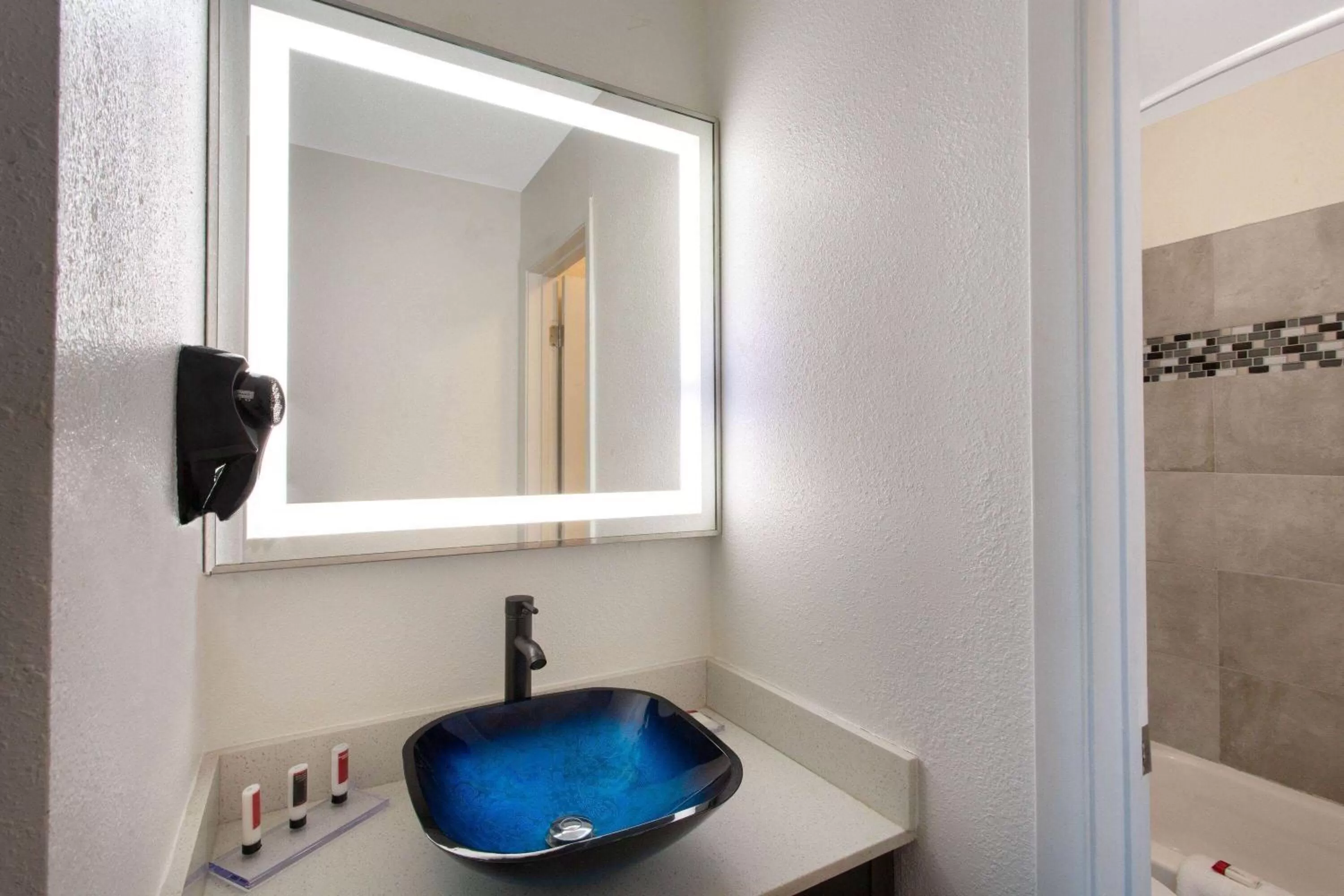 Bathroom in University Inn & Suites