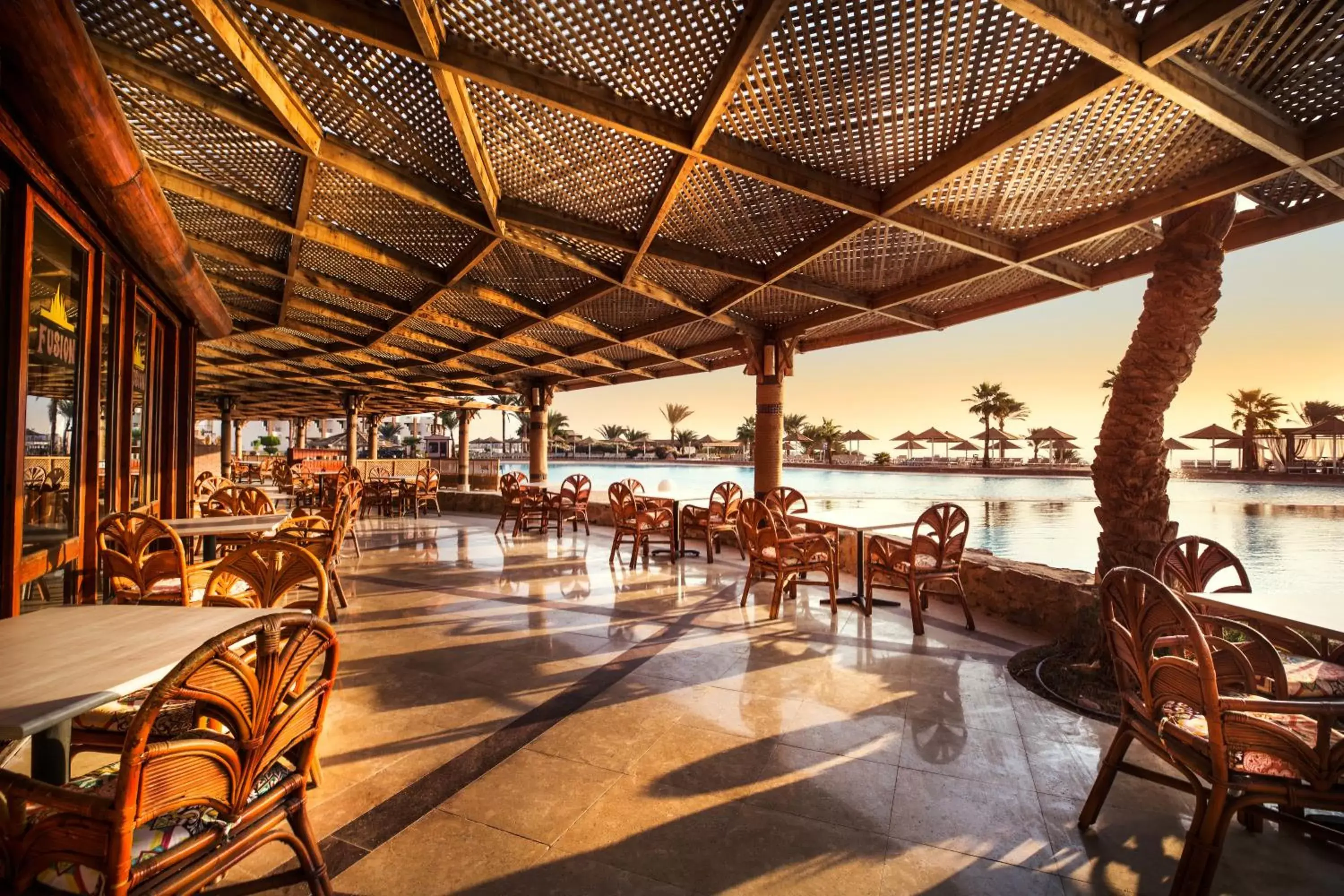 Lounge or bar, Restaurant/Places to Eat in Pyramisa Beach Resort Sharm El Sheikh