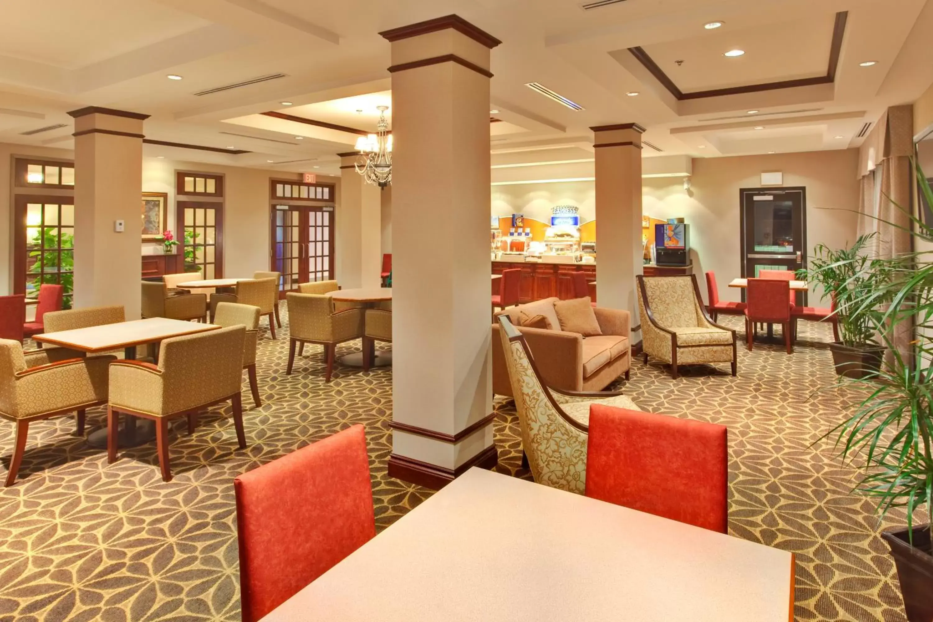 Breakfast, Restaurant/Places to Eat in Holiday Inn Express Hotel & Suites Brockville, an IHG Hotel