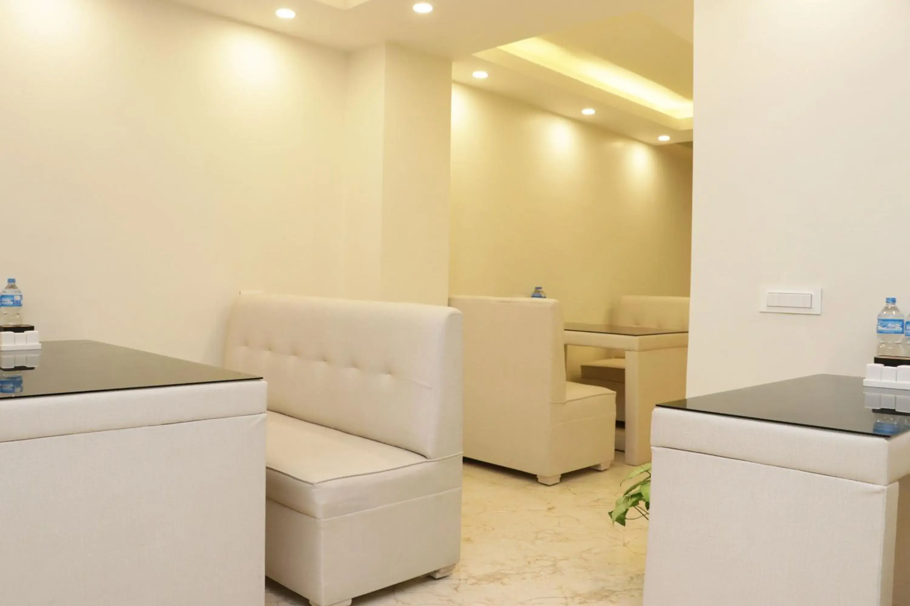 Restaurant/places to eat in Hotel Nilakantha Pvt. Ltd Restaurant/places to eat in Hotel Nilakantha Pvt. Ltd