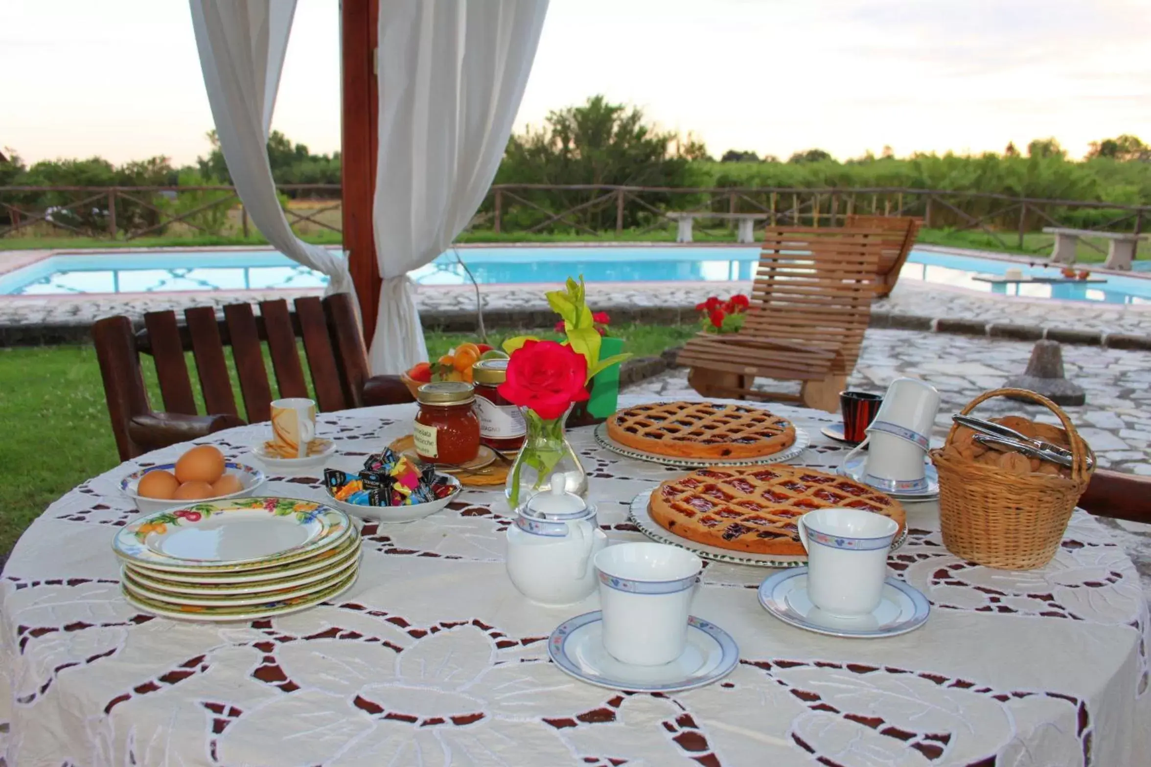 Breakfast, Swimming Pool in A Casa di Amici